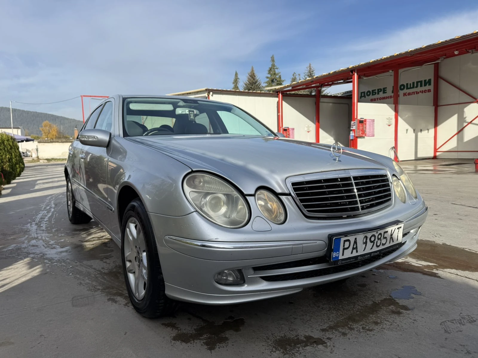 Mercedes-Benz E 220, снимка 1