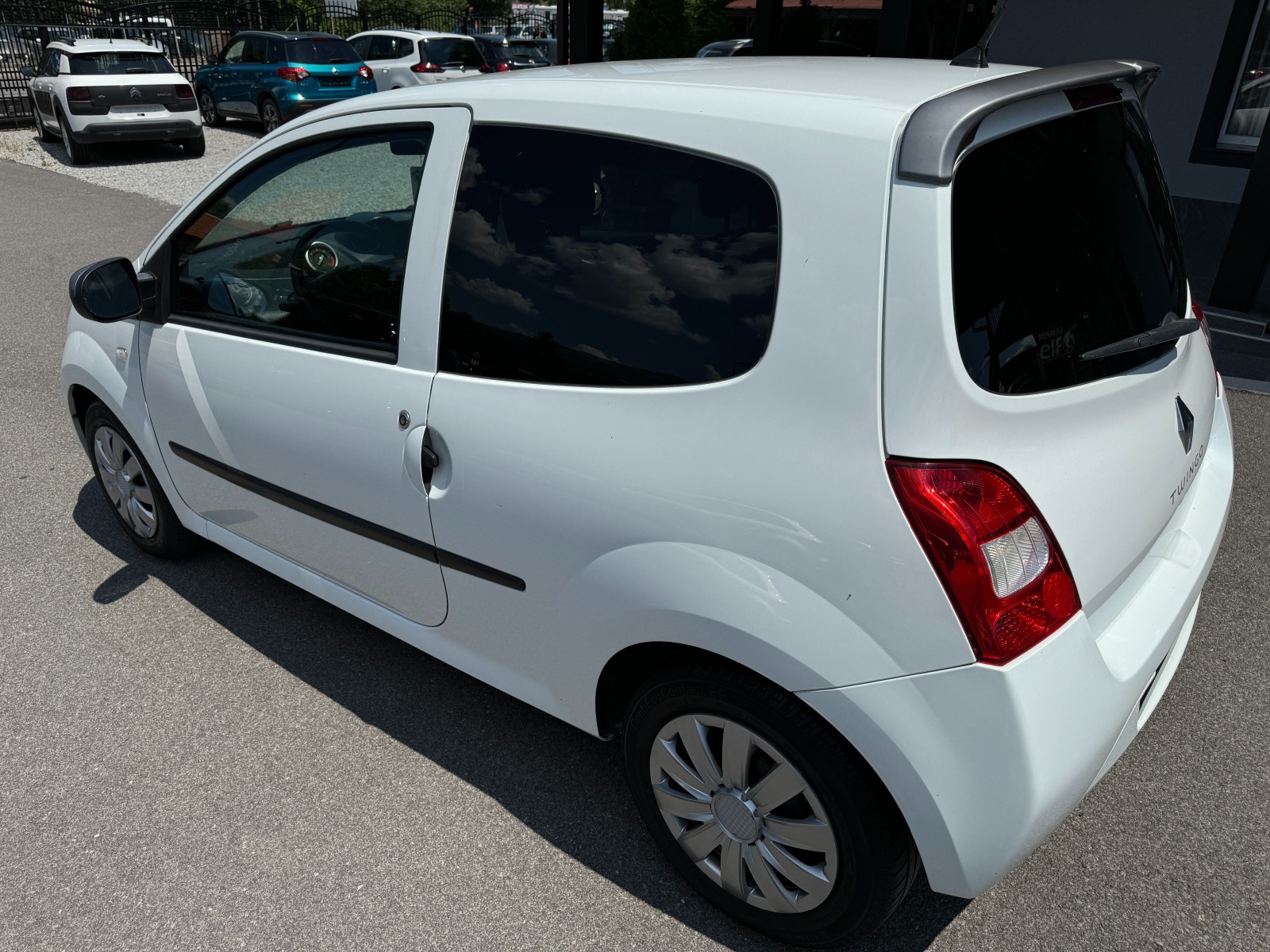 Renault Twingo 1.5DCI  НОВ ВНОС - изображение 4