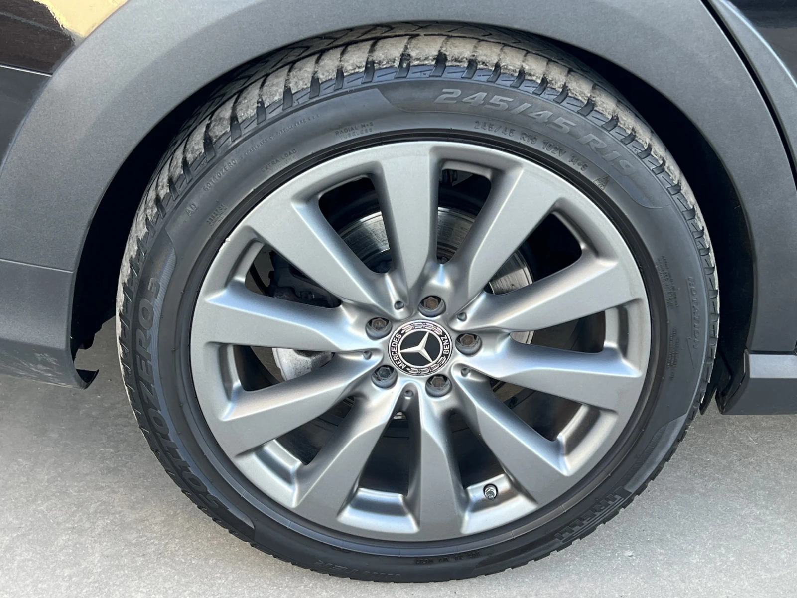 Mercedes-Benz E 220 All Terain/9G/4 MATIC - изображение 9