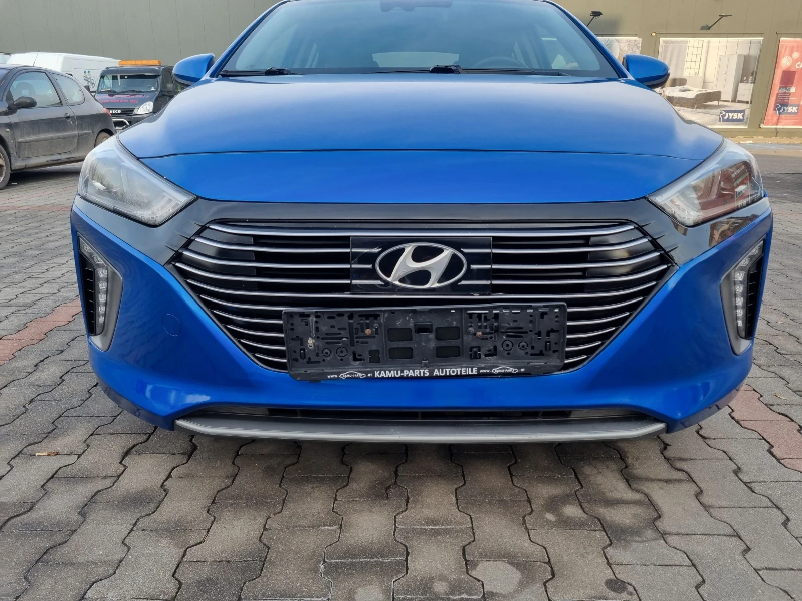 Hyundai Ioniq Hybrid - изображение 4