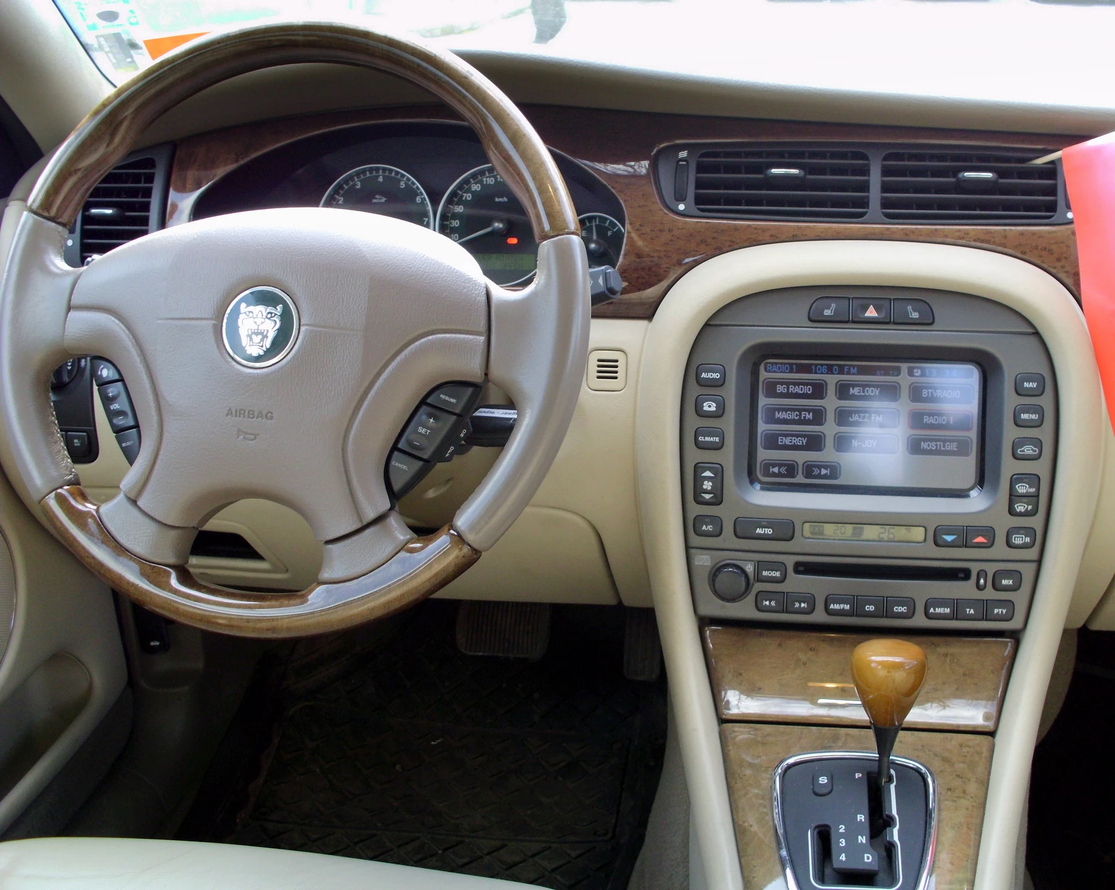 Jaguar X-type  - изображение 7