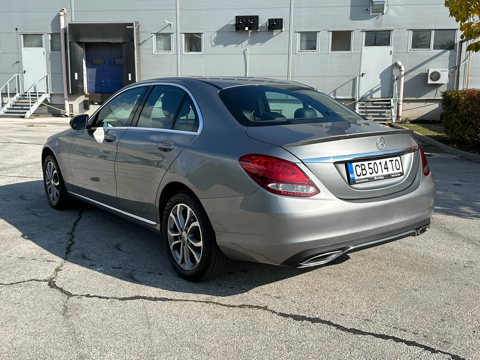 Mercedes-Benz C 300 2.0i 245 к.с./реални км  - изображение 3