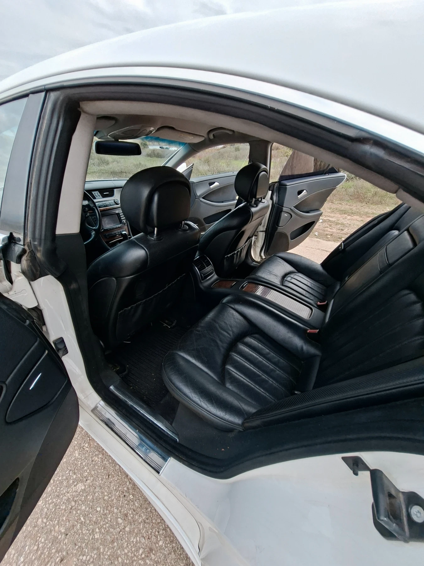 Mercedes-Benz CLS 320  - изображение 8