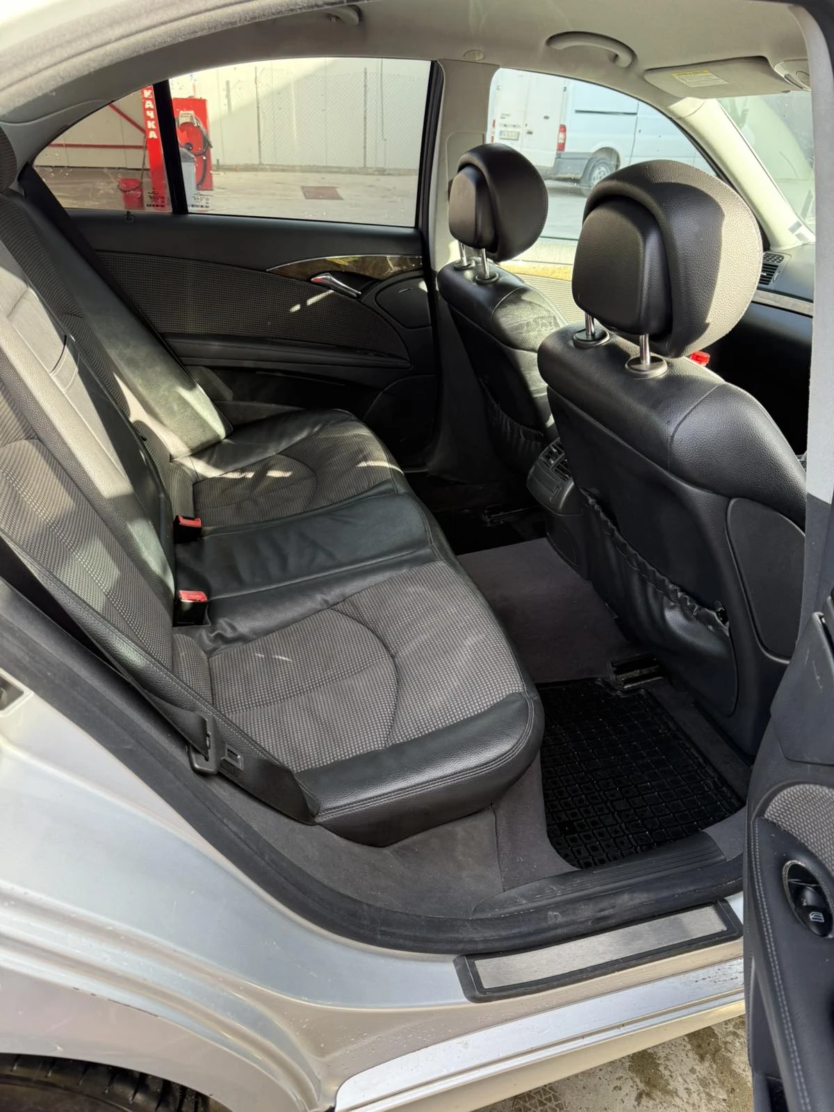 Mercedes-Benz E 220 | Mobile.bg   8