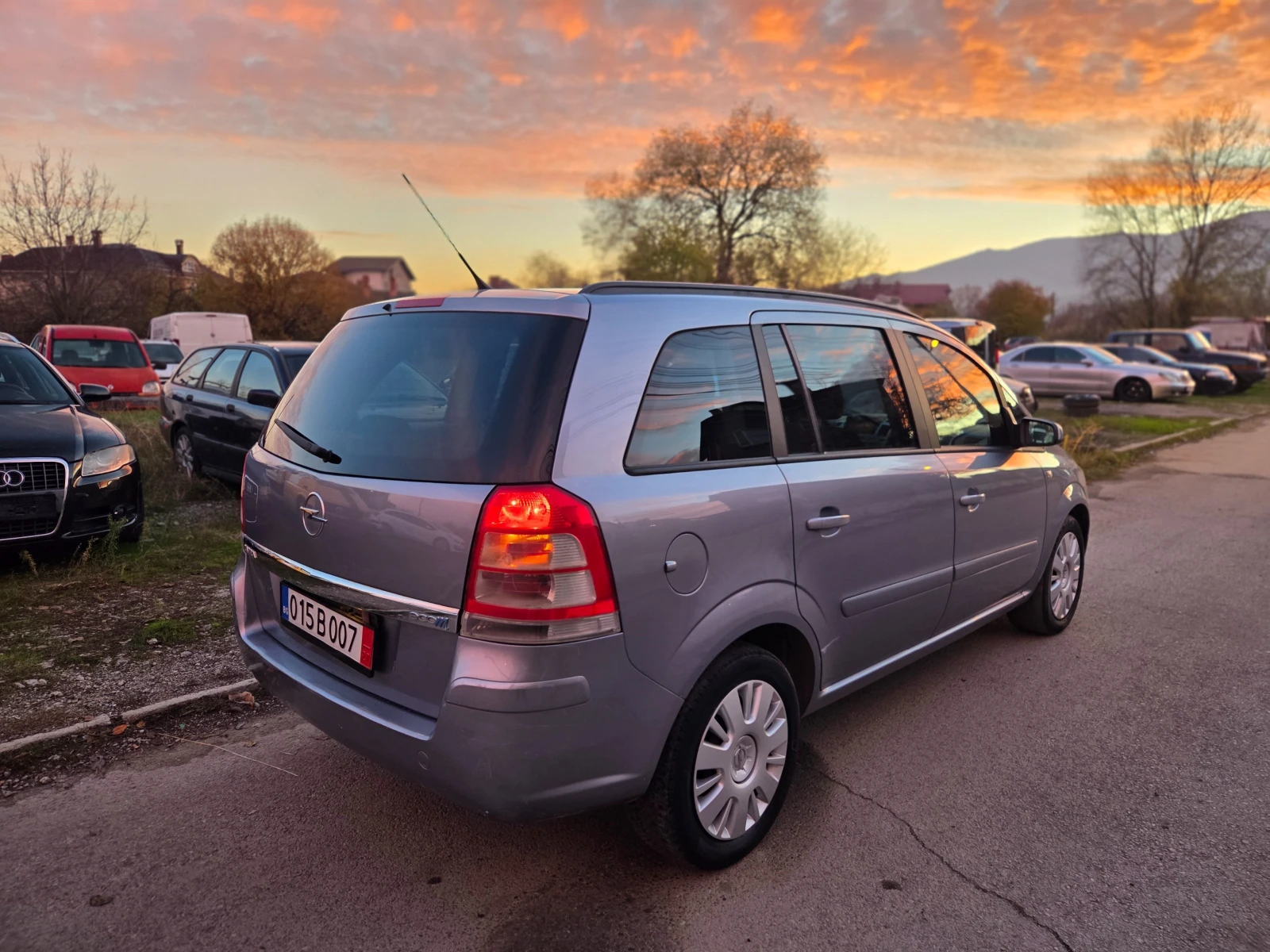Opel Zafira 1.6 Фабричен метан 7-местна - изображение 4
