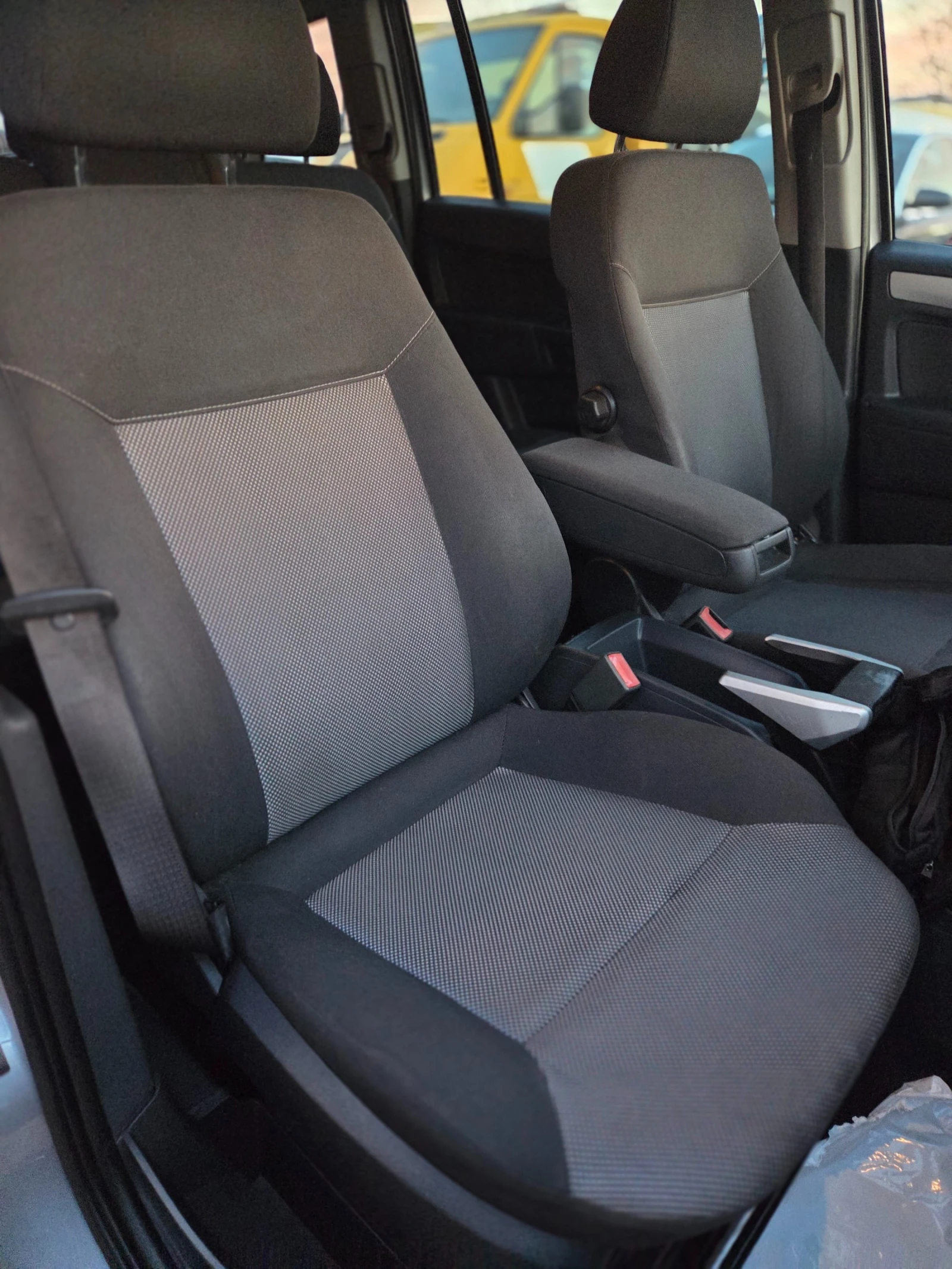 Opel Zafira 1.6 Фабричен метан 7-местна - изображение 9