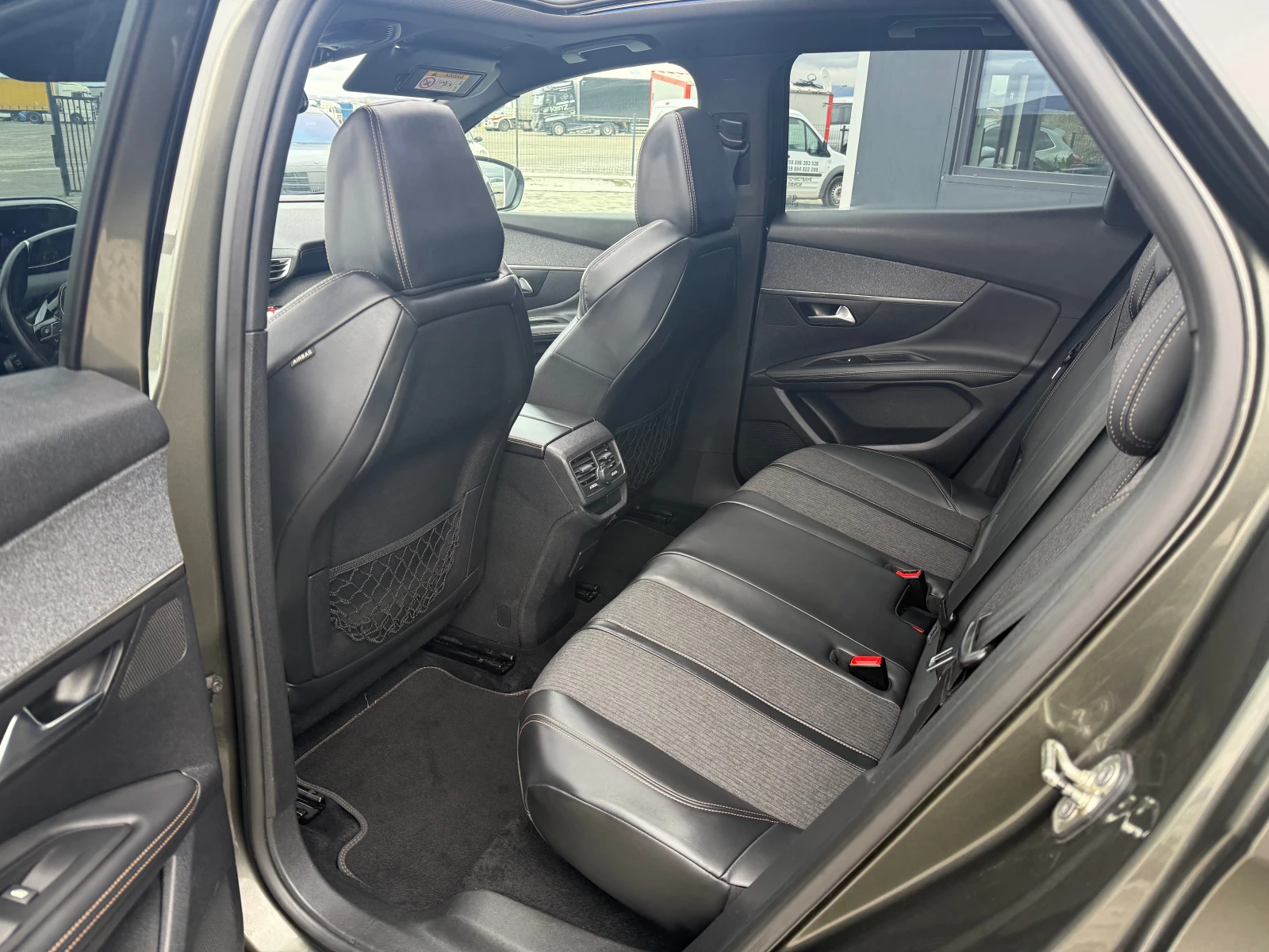 Peugeot 3008 1.6 HDI FULL EX 120 ks Собствен лизинг !!! - изображение 10