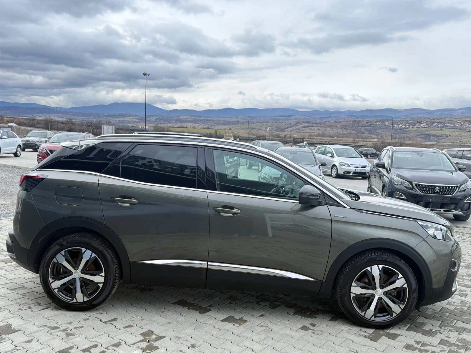 Peugeot 3008 1.6 HDI FULL EX 120 ks Собствен лизинг !!! - изображение 4