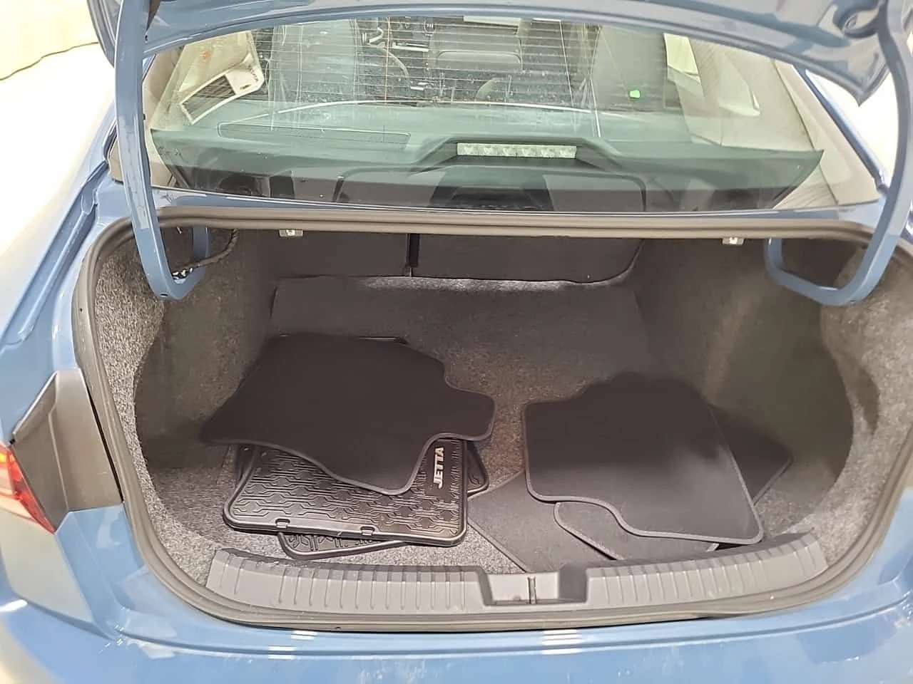 VW Jetta * COMFORTLINE* ��������� �����* KEYLESS* 2 �����*  | Mobile.bg � ����������� 16