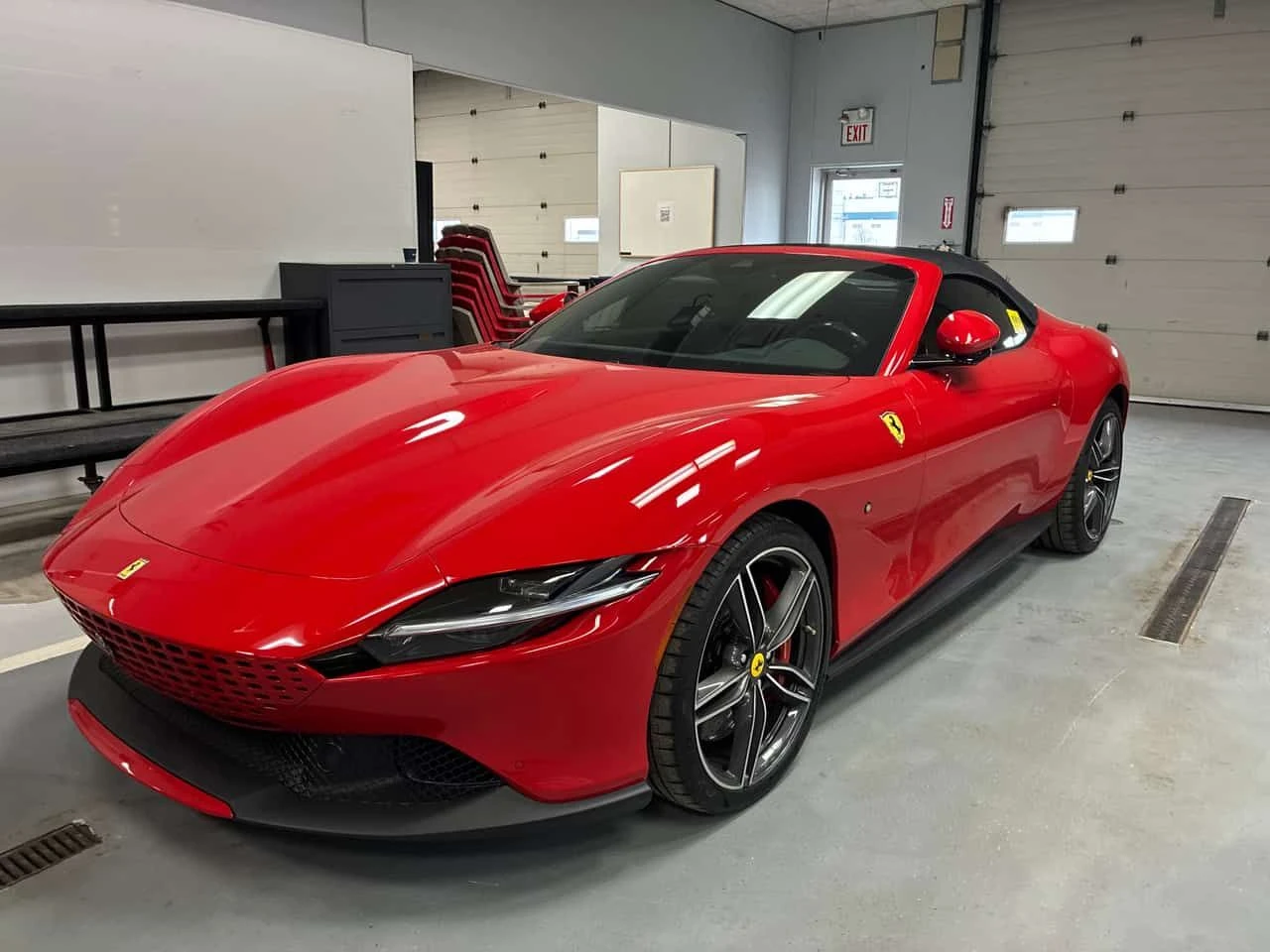 Ferrari Roma * Convertible * Auto, RWD, 3.9L 8cyl, Gas, снимка 10 - Автомобили и джипове - 53937247