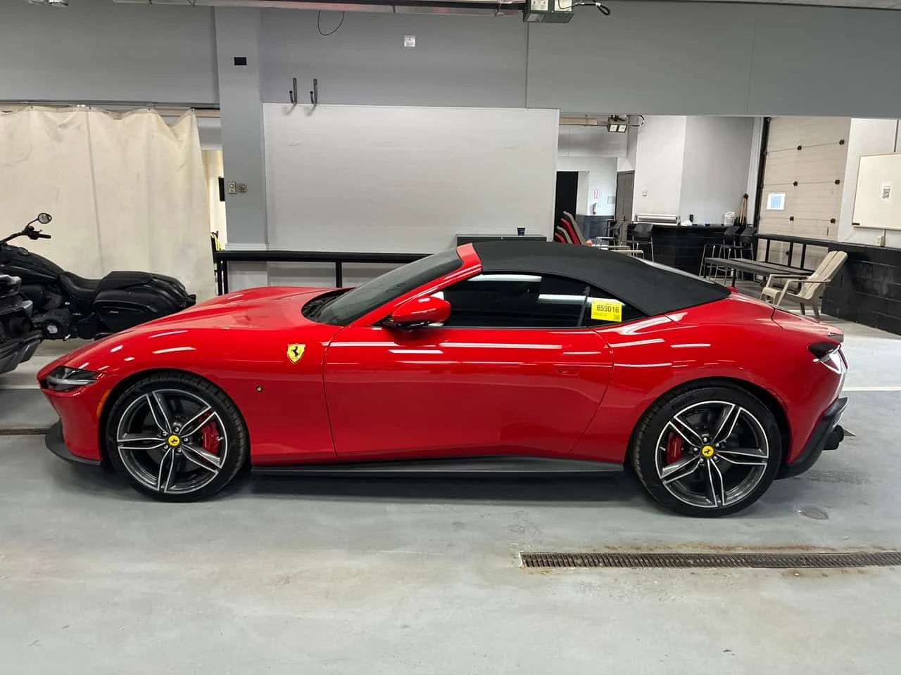 Ferrari Roma * Convertible * Auto, RWD, 3.9L 8cyl, Gas, снимка 2 - Автомобили и джипове - 53937247