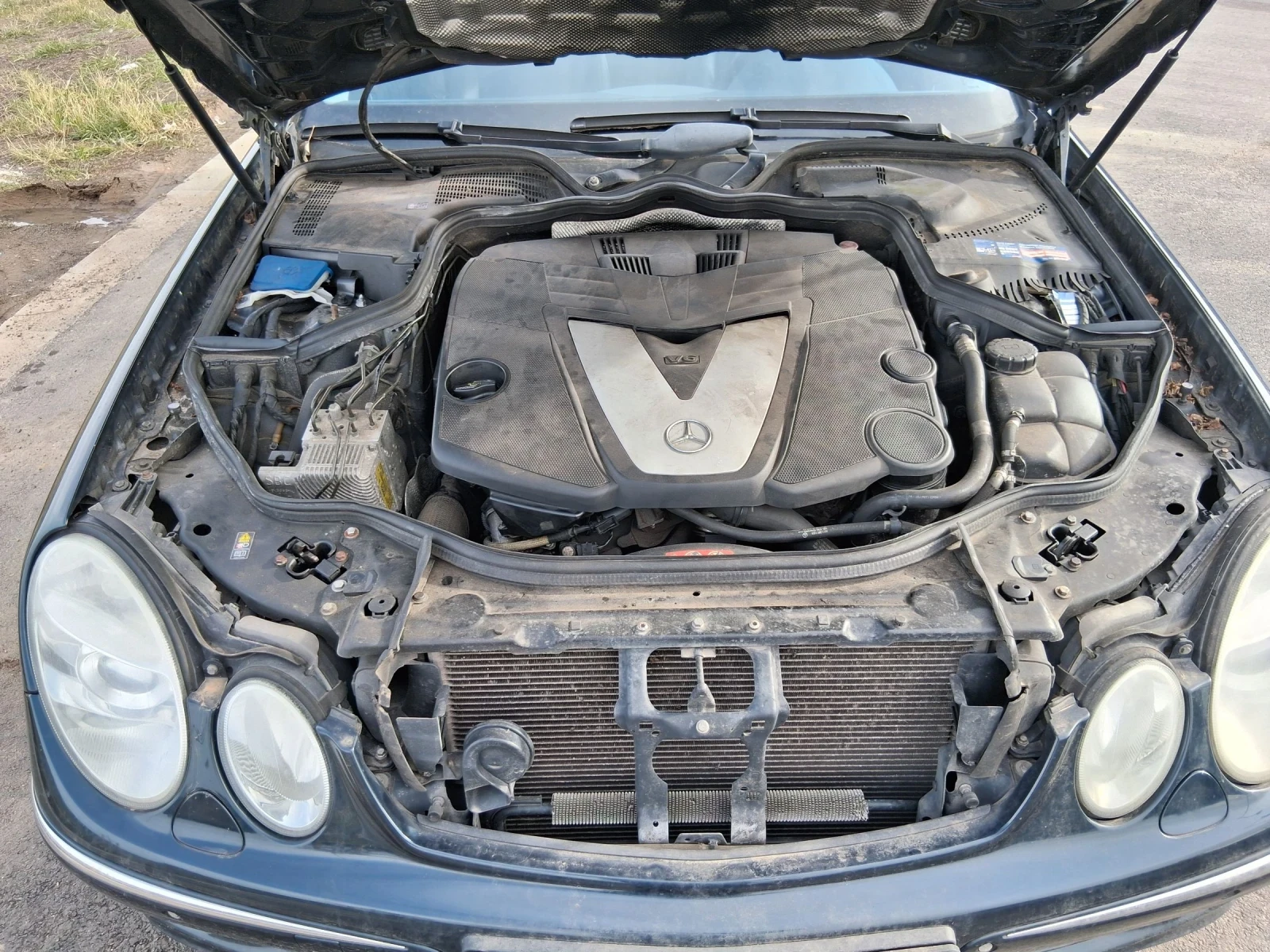 Mercedes-Benz E 320 1 собственик реални 217000км, снимка 13 - Автомобили и джипове - 54010051