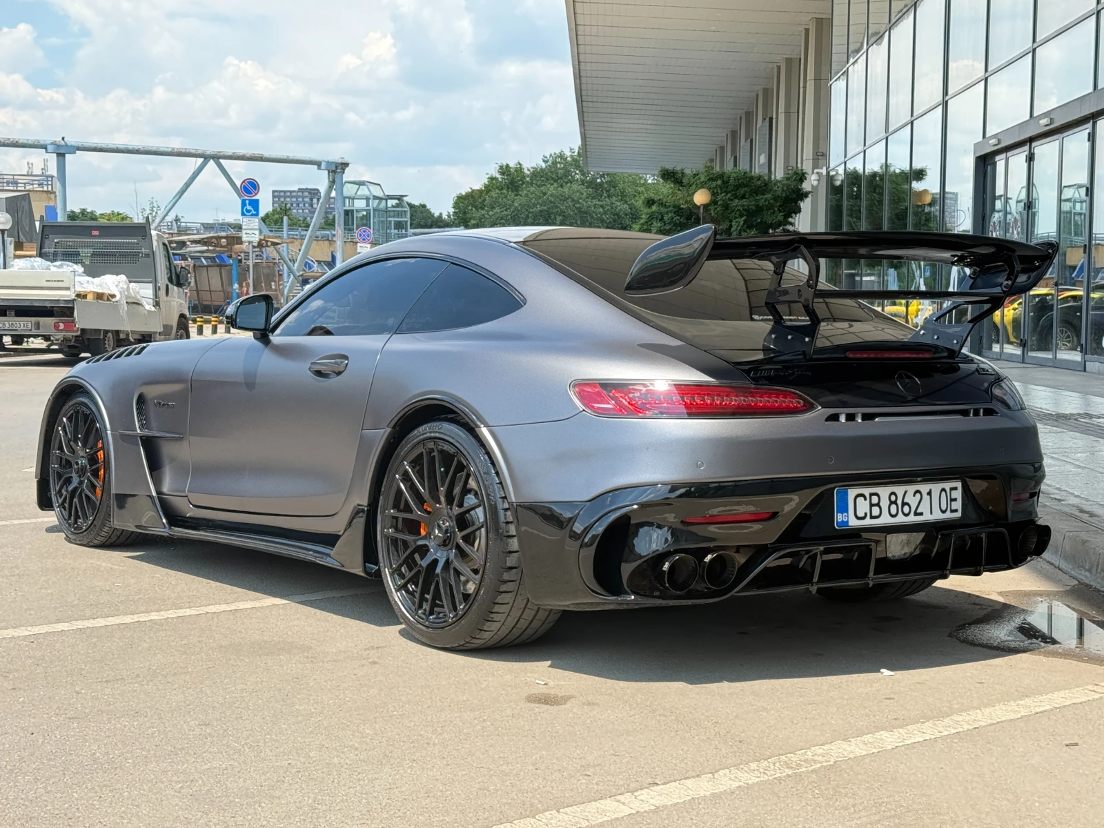 Mercedes-Benz AMG GT S 6 МЕСЕЦА ГАРАНЦИЯ/510к.с. Уникално Изпълнение!!!, снимка 3 - Автомобили и джипове - 55006507