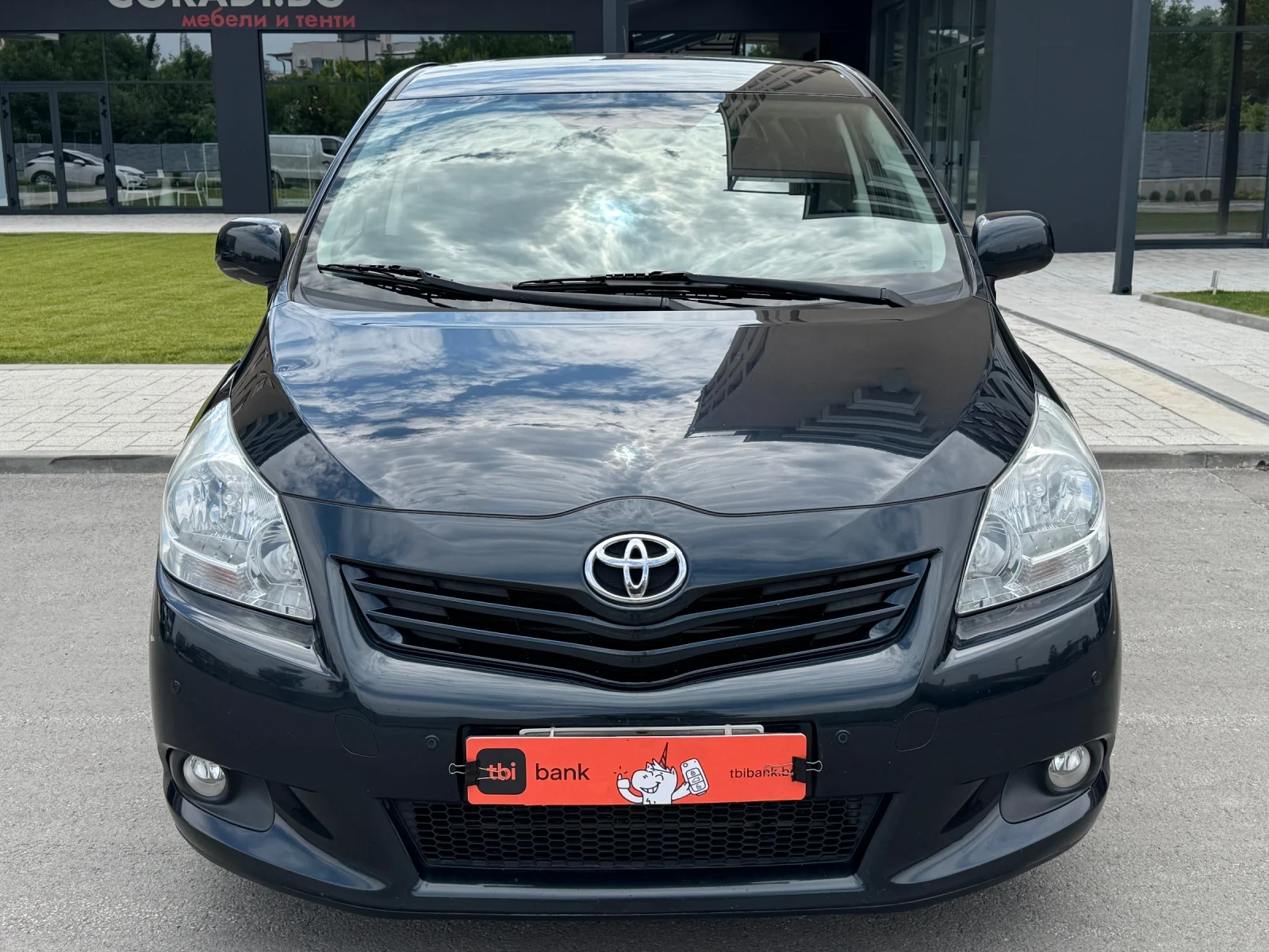 Toyota Verso 2.0 D-4D* 125кс* КОЖА* EURO 5, снимка 3 - Автомобили и джипове - 55032890