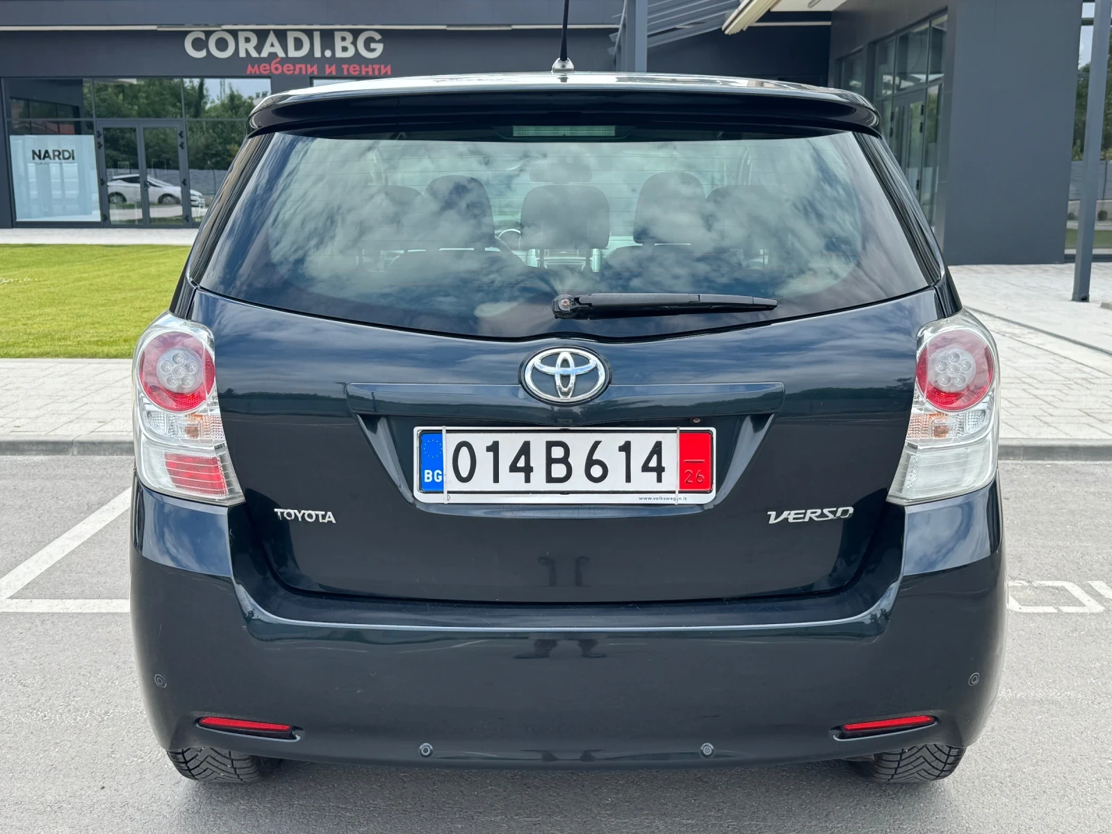Toyota Verso 2.0 D-4D* 125кс* КОЖА* EURO 5, снимка 7 - Автомобили и джипове - 55032890