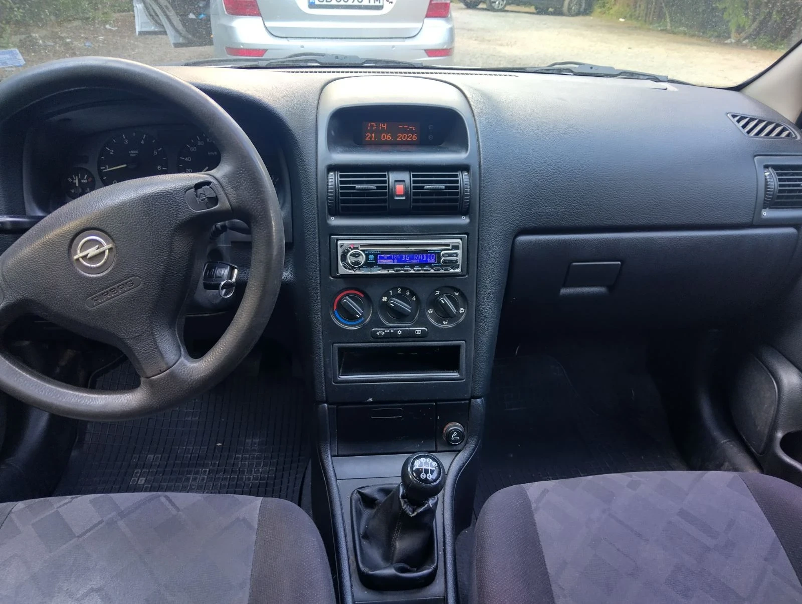 Opel Astra, снимка 9 - Автомобили и джипове - 55165679