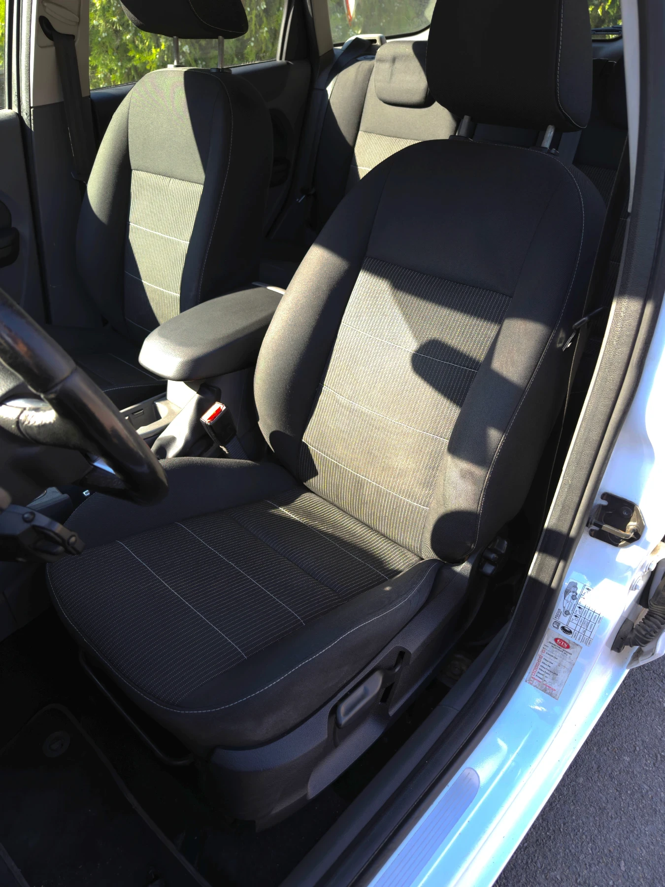 Ford Focus 1.6 CDTI, снимка 9 - Автомобили и джипове - 55515888