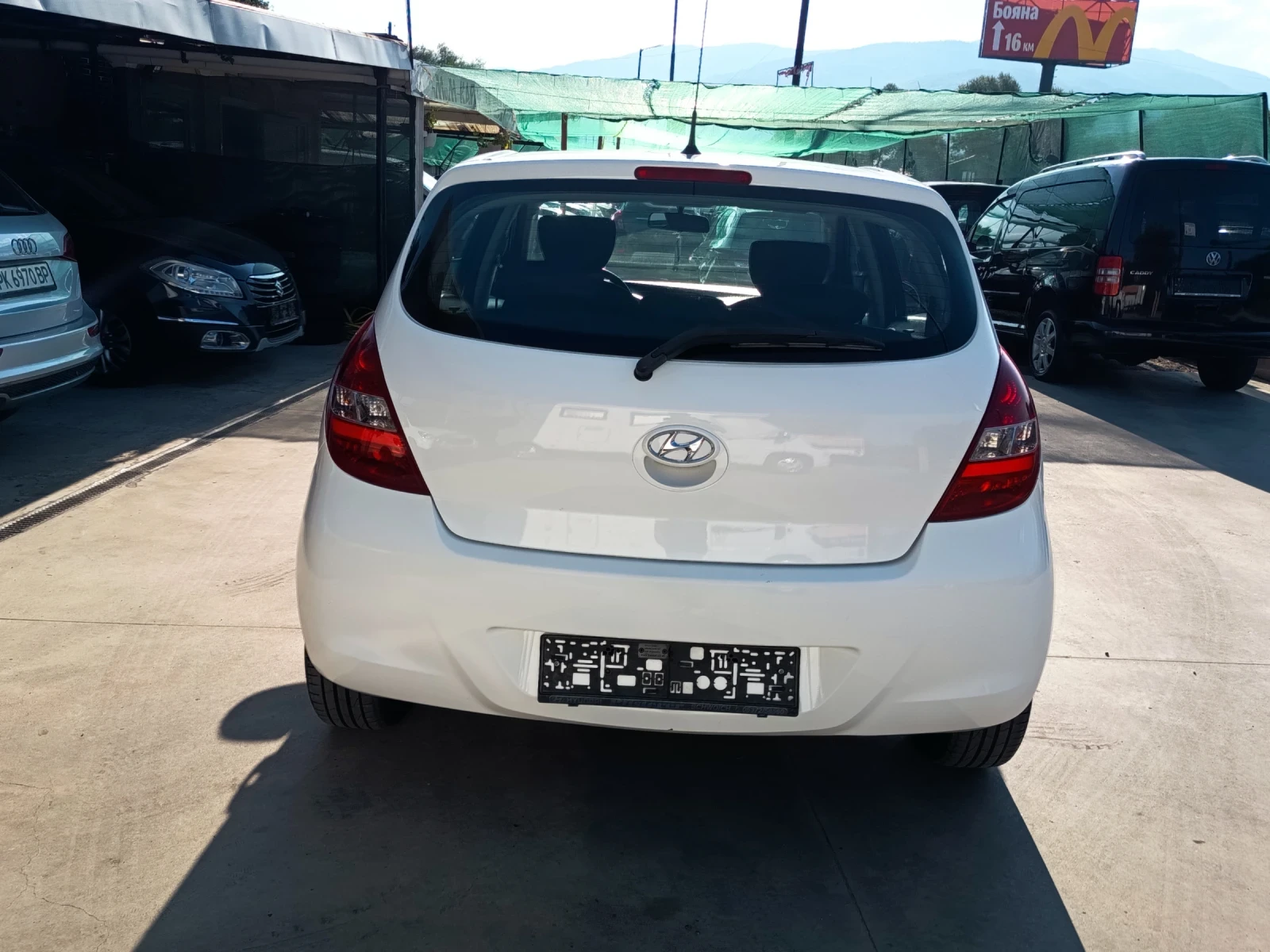 Hyundai I20 1.25i, снимка 4 - Автомобили и джипове - 55618948