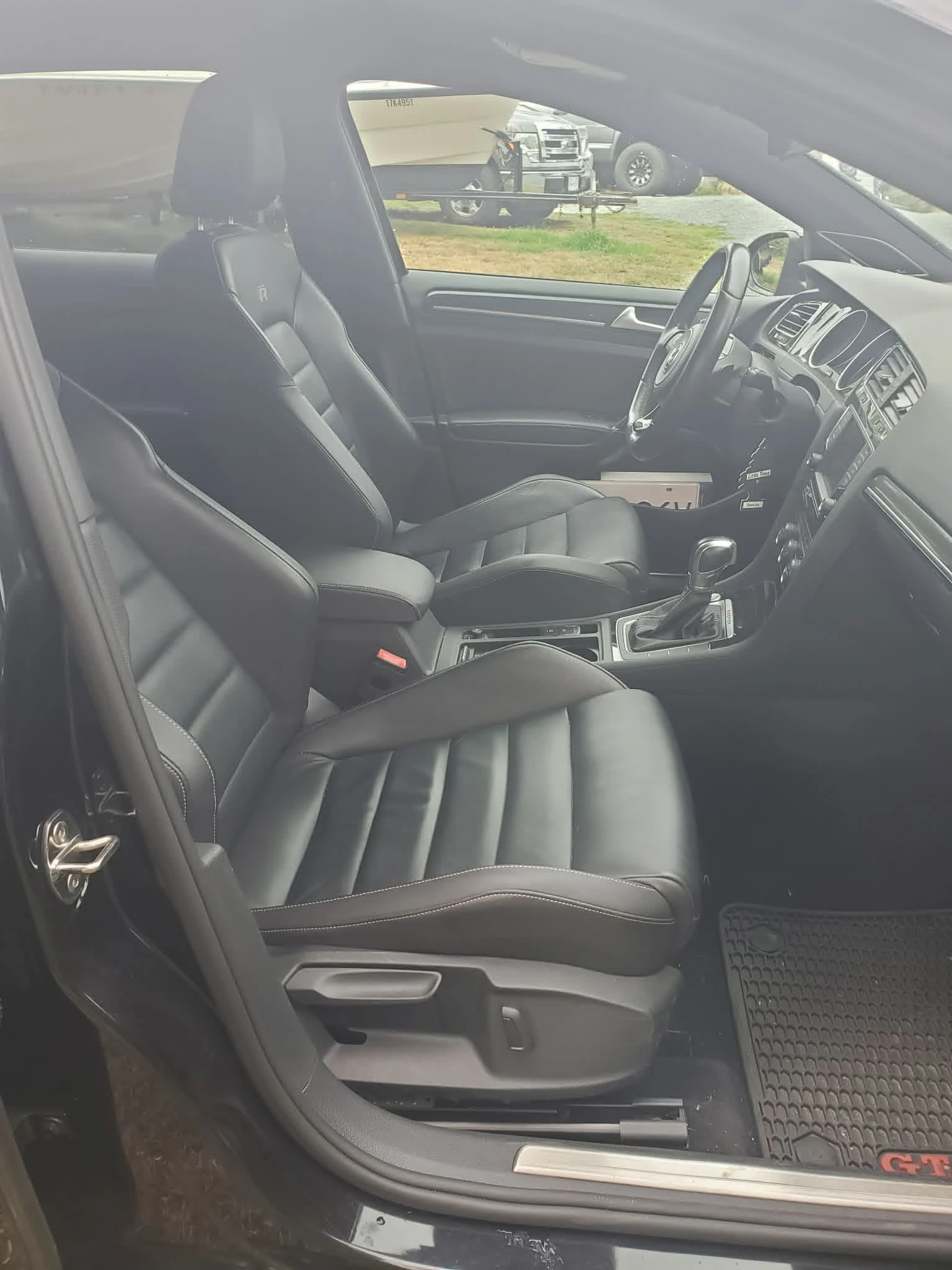 VW Golf R / STAGE 3 / CARFAX / АВТОКРЕДИТ , снимка 14 - Автомобили и джипове - 55884448