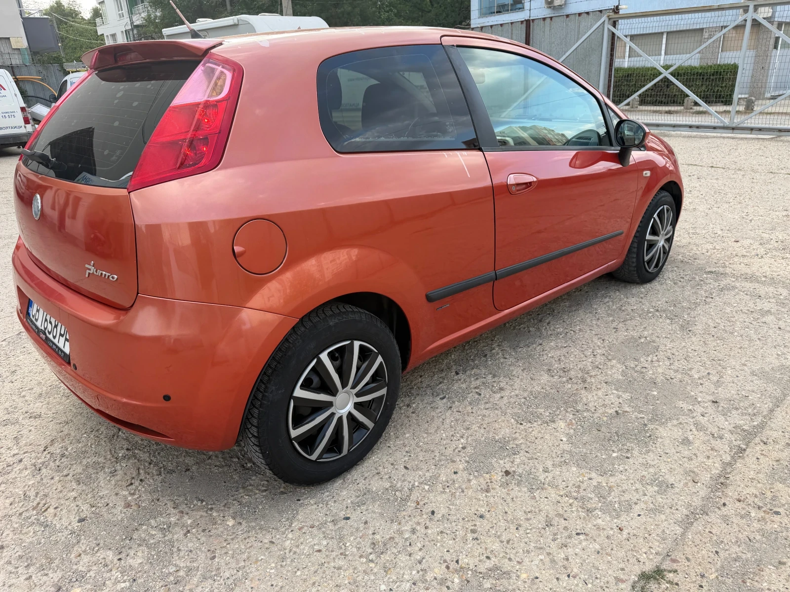 Fiat Punto, снимка 3 - Автомобили и джипове - 56159978