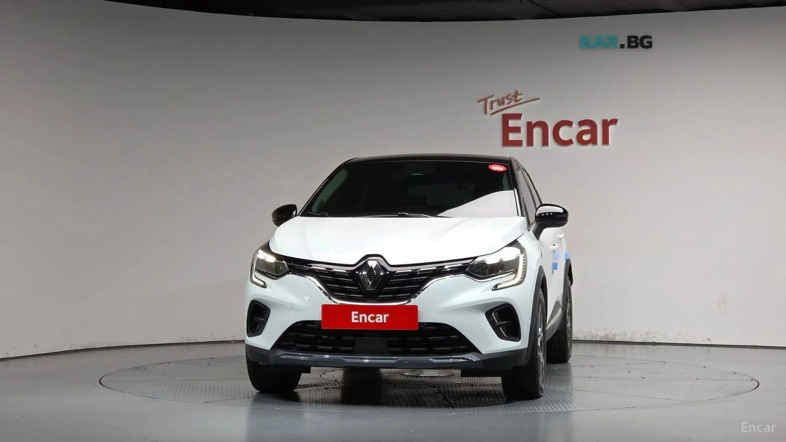 Renault Captur, снимка 3 - Автомобили и джипове - 56689872