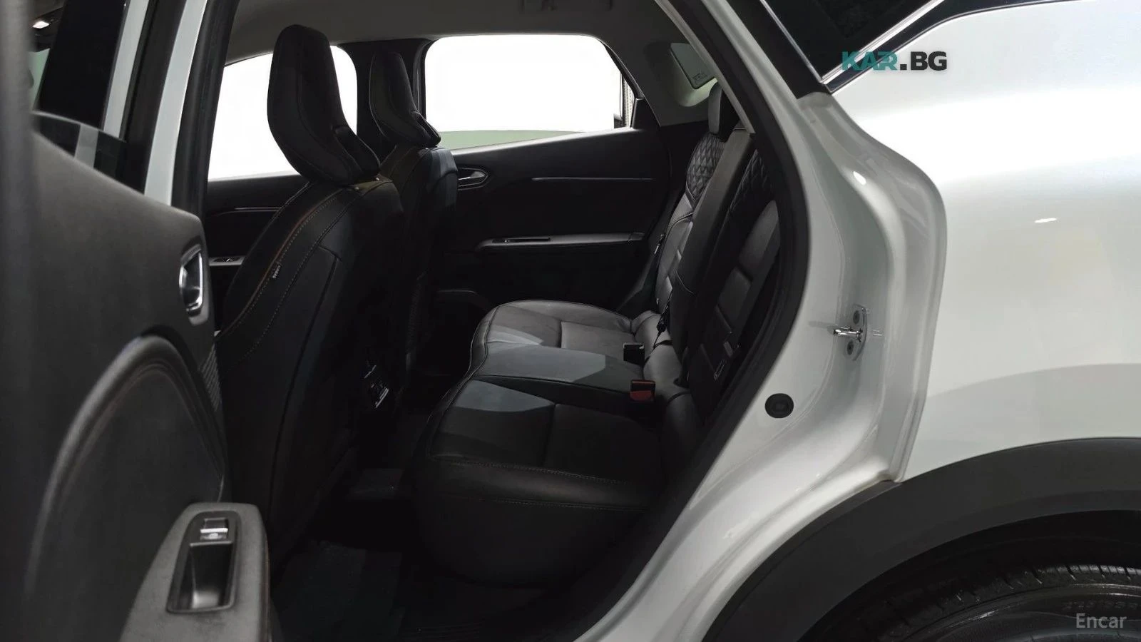 Renault Captur, снимка 11 - Автомобили и джипове - 56689872