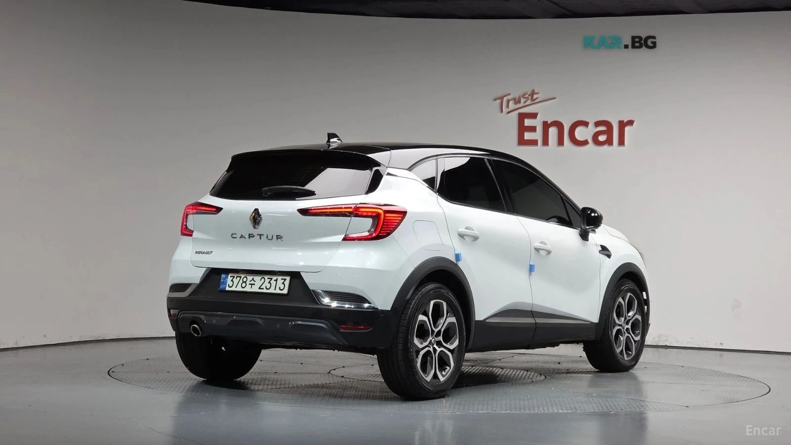 Renault Captur, снимка 2 - Автомобили и джипове - 56689872