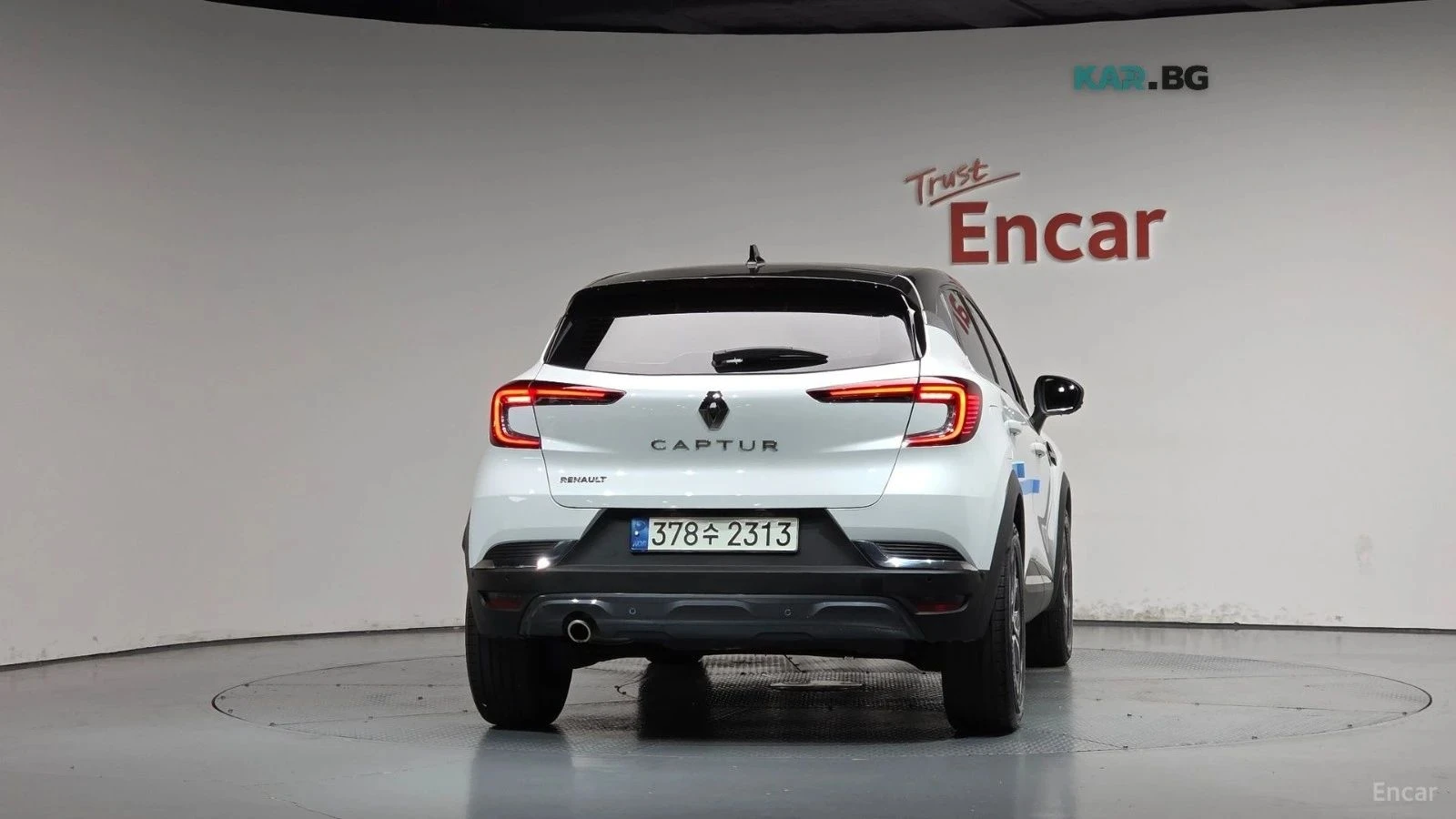 Renault Captur, снимка 4 - Автомобили и джипове - 56689872