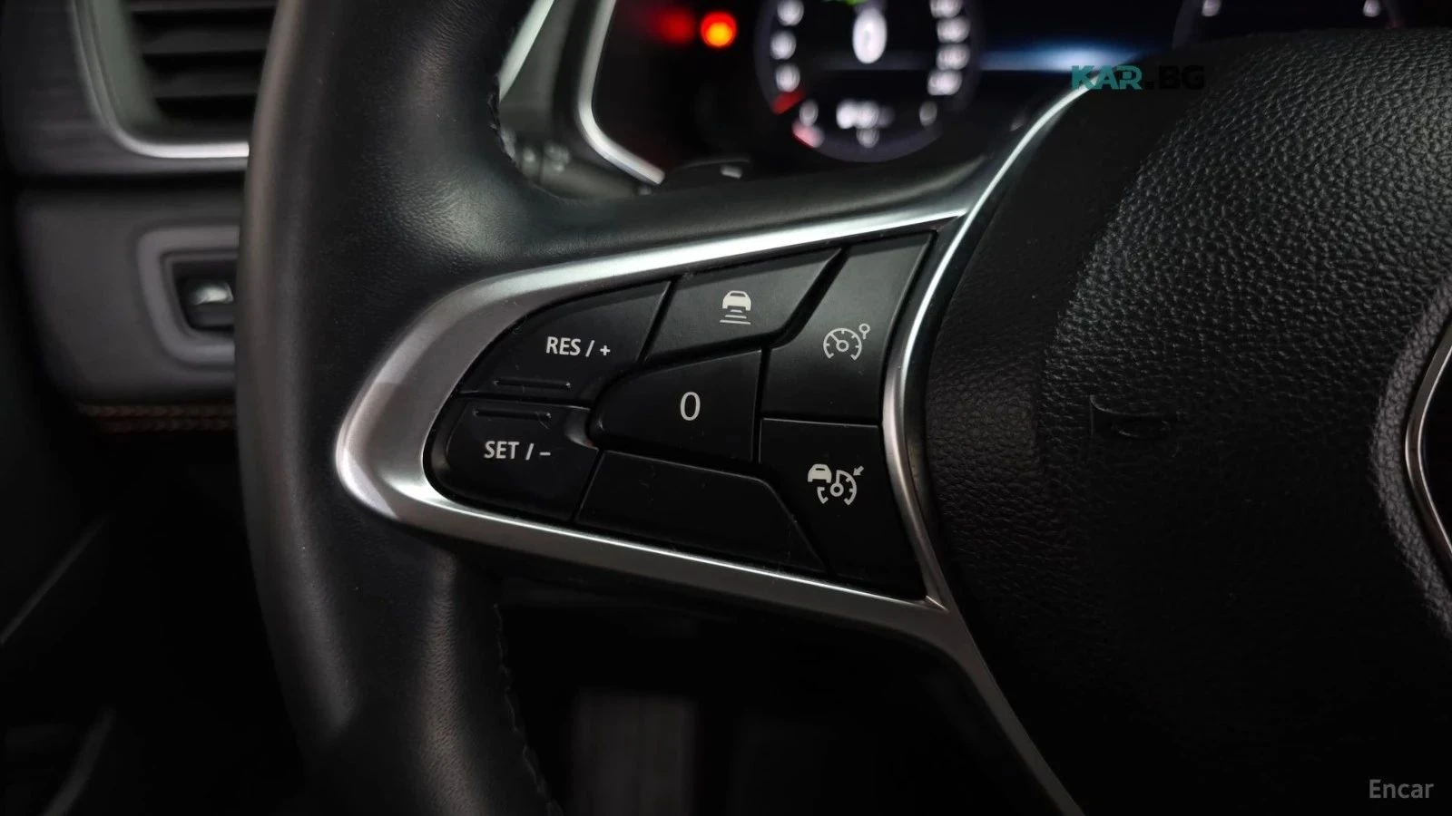 Renault Captur, снимка 14 - Автомобили и джипове - 56689872