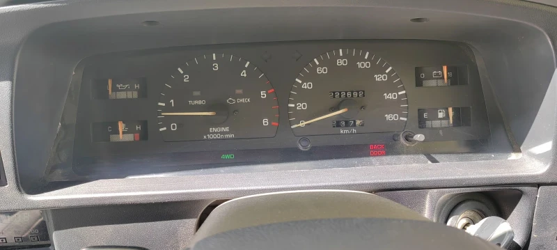 Toyota Hilux, снимка 12 - Автомобили и джипове - 51635154