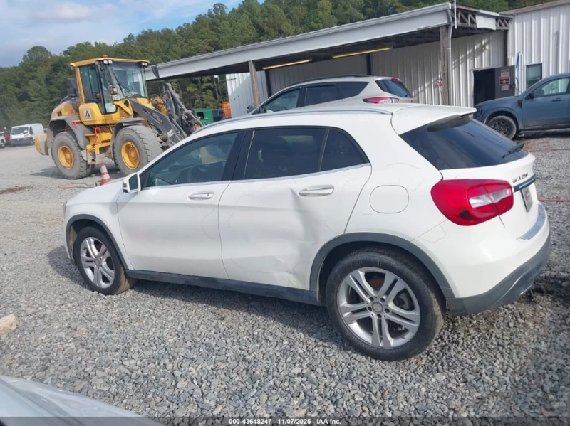 Mercedes-Benz GLA 250 * 4MATIC * CARFAX * БЕЗ ПЪРВОНАЧАЛНА ВНОСКА, снимка 14 - Автомобили и джипове - 52888421