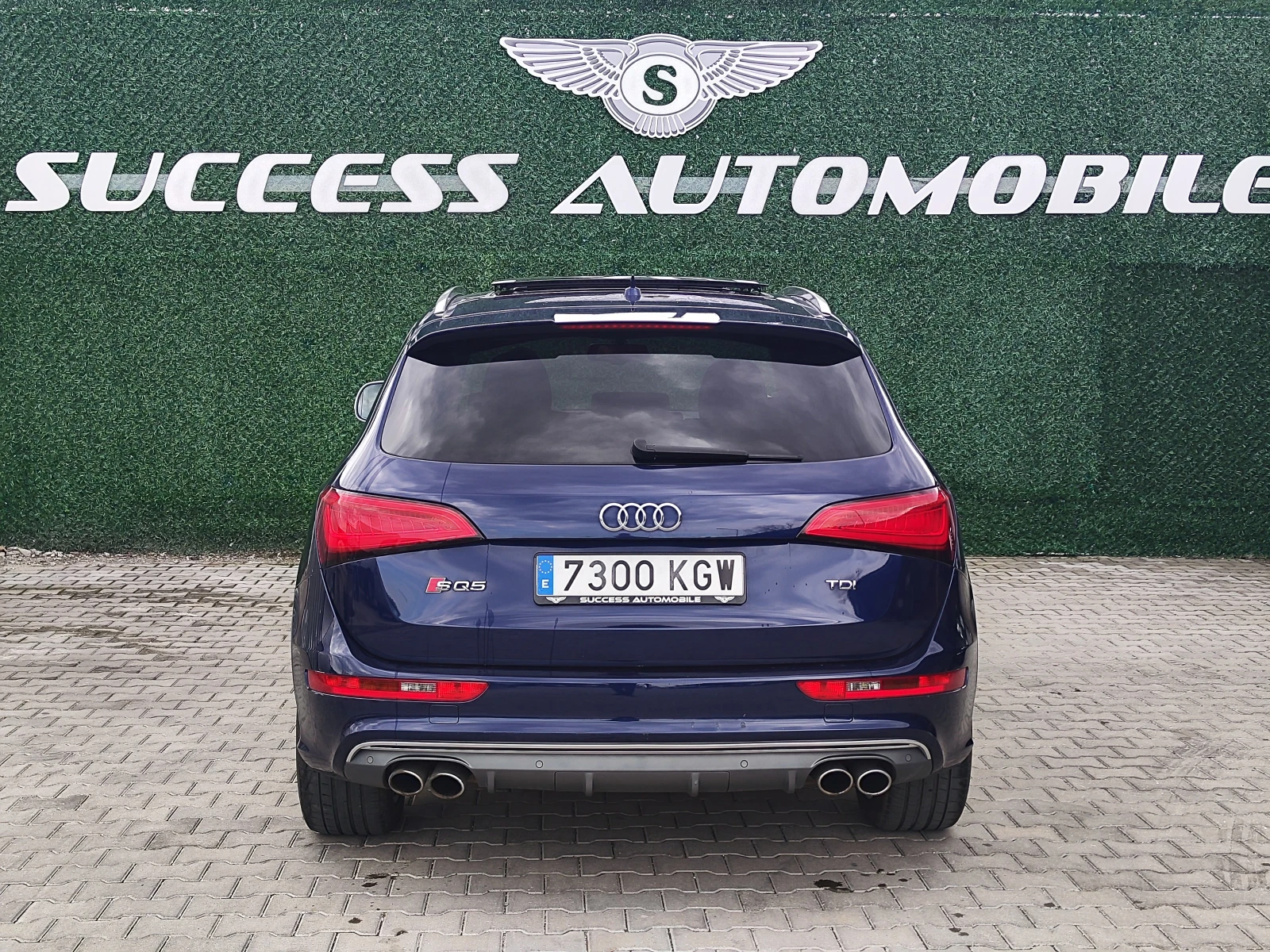 Audi SQ5 CARBON* PANORAMA* PODGREV* BOSE* FACE* LIZING - изображение 4