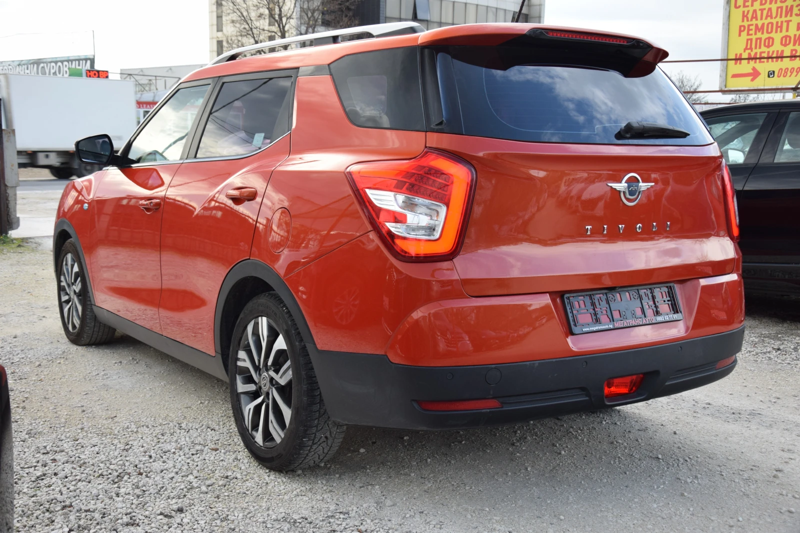 SsangYong Tivoli 1, 6d 4wd automat - изображение 5