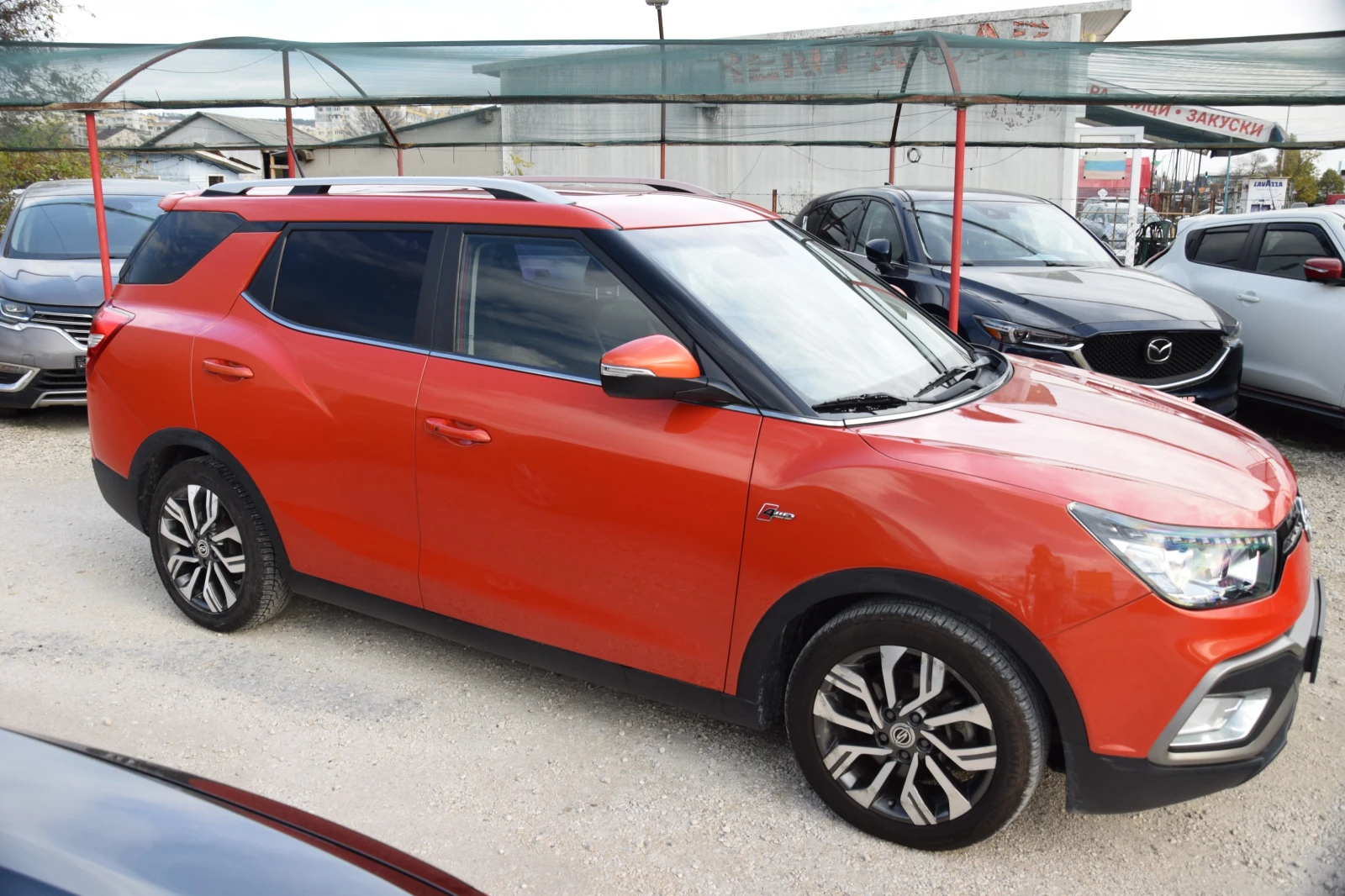 SsangYong Tivoli 1, 6d 4wd automat - изображение 8