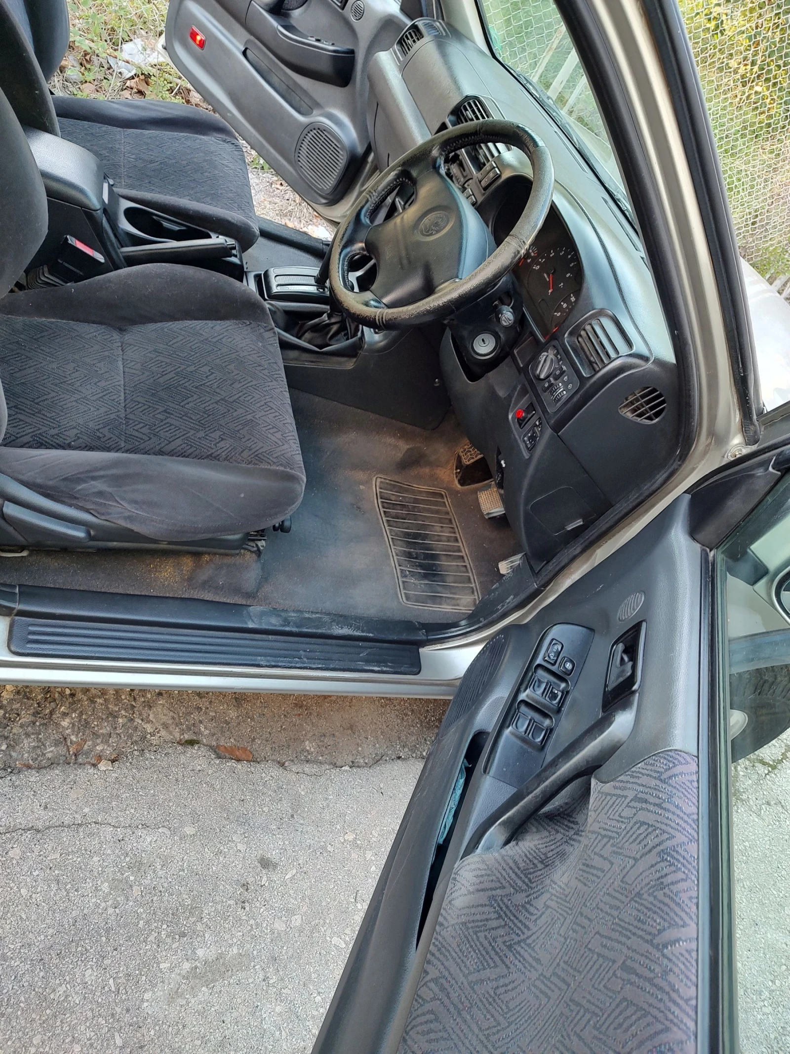 Opel Frontera 3.2 бензин без газ - изображение 5