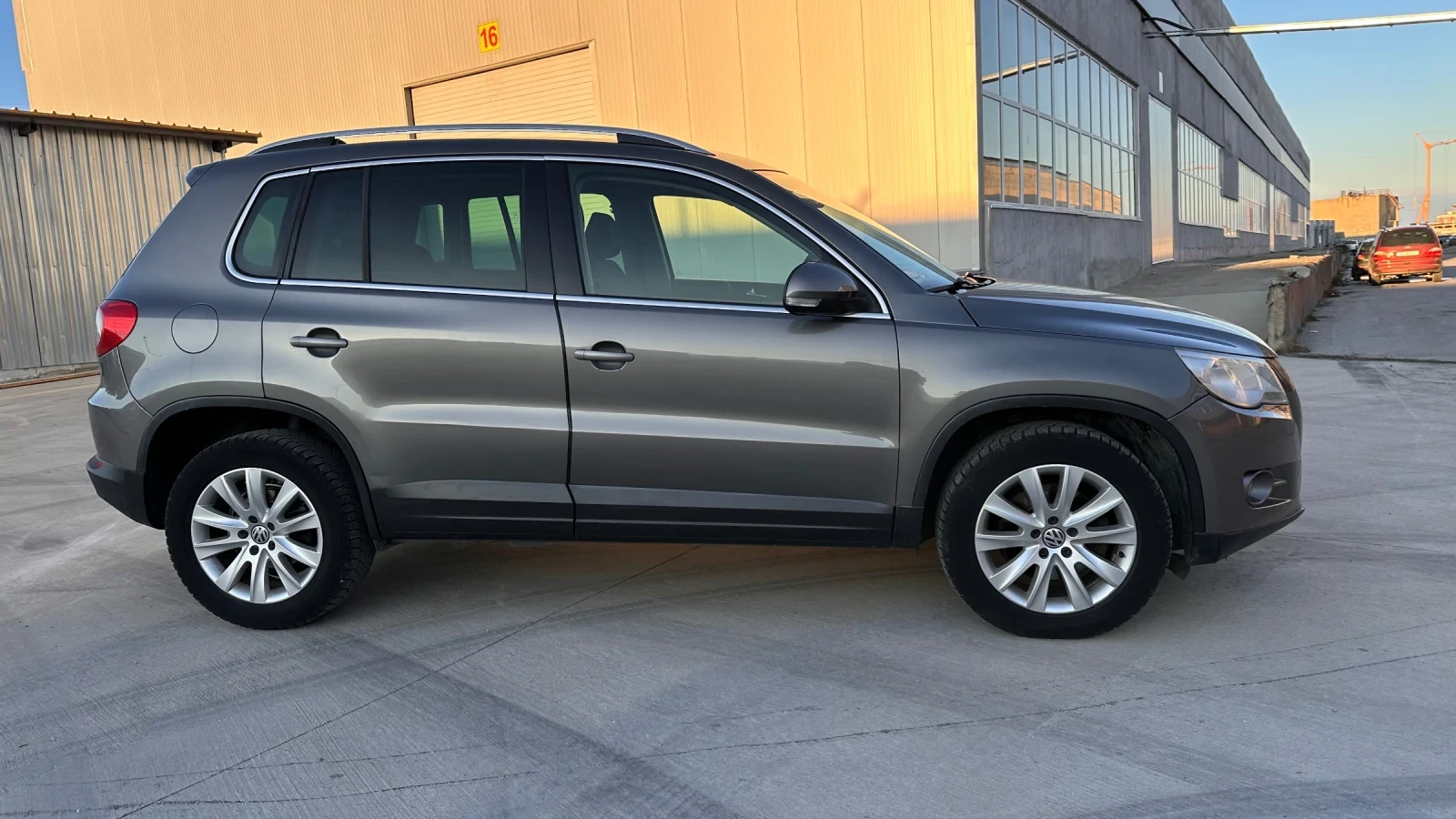 VW Tiguan 2.0 4motion sport style  - изображение 7