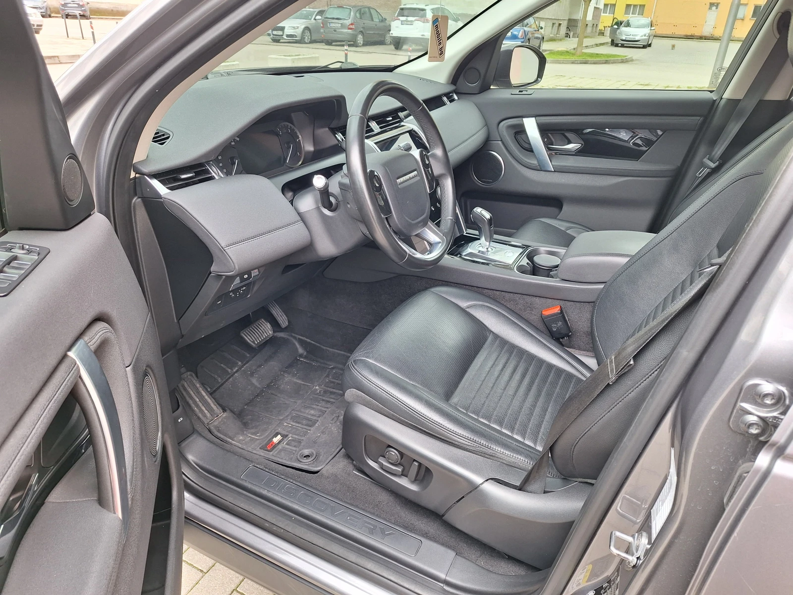 Land Rover Discovery Sport 2.0D/m-hev 4x4 Full!, снимка 7 - Автомобили и джипове - 54143253