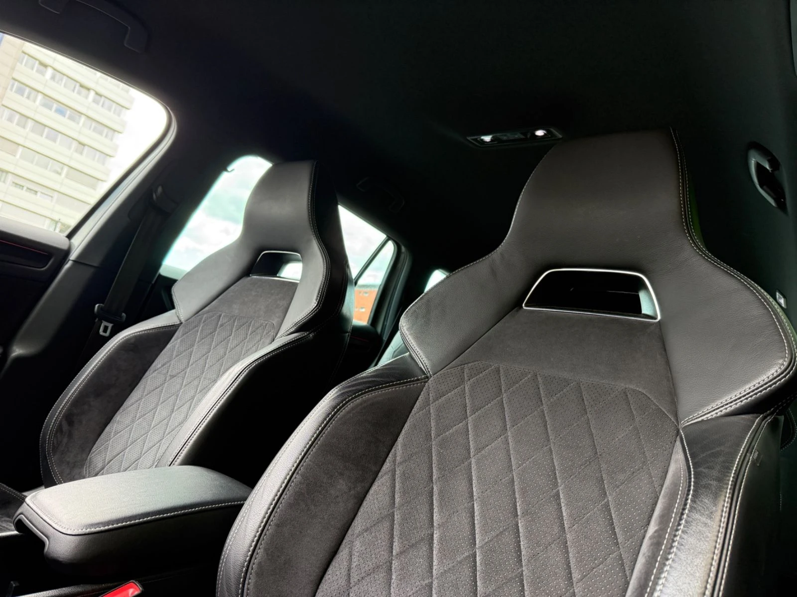 Skoda Kodiaq Sport line/Дигитално табло/7 места/ДДС, снимка 10 - Автомобили и джипове - 54196768