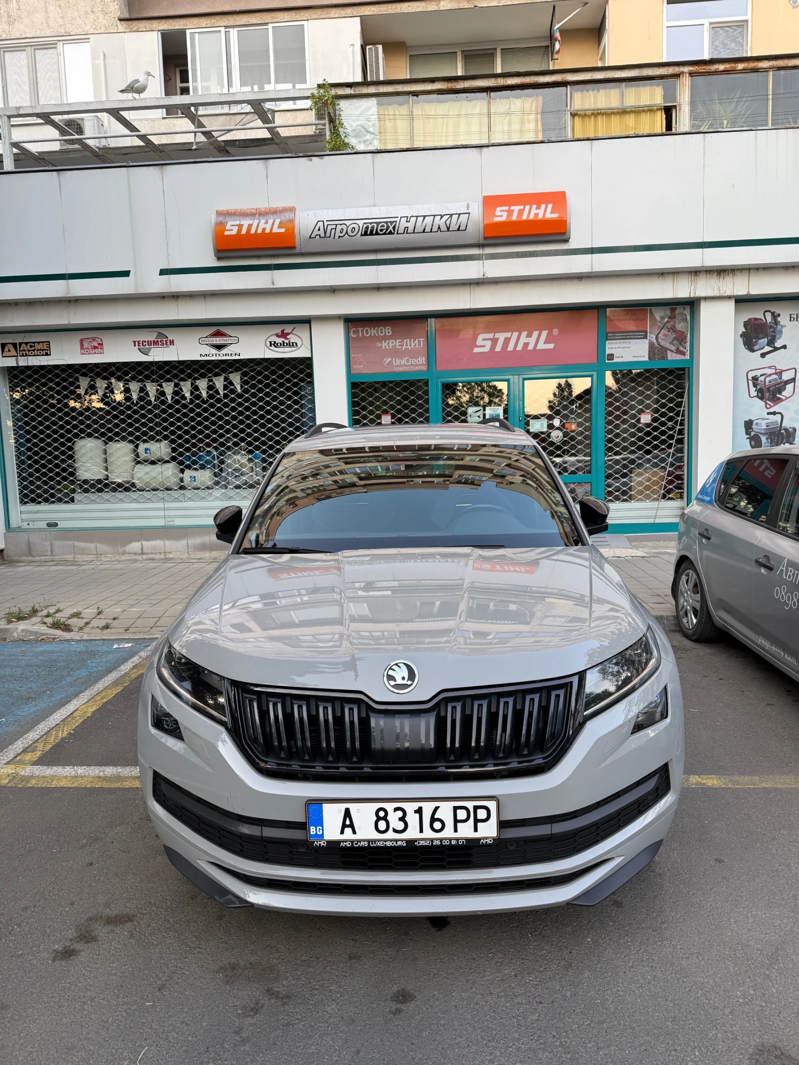 Skoda Kodiaq Sport line/Дигитално табло/7 места/ДДС, снимка 2 - Автомобили и джипове - 54196768