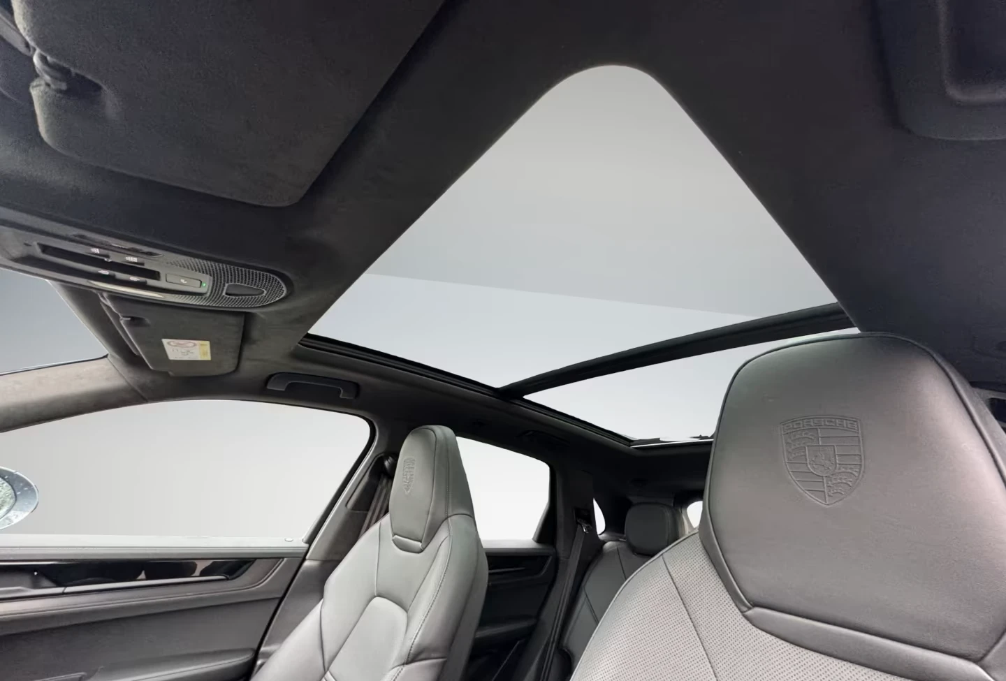 Porsche Cayenne GTS* HEAD-UP* PANO* DISTR* MEMORY* KEYLESS* BOSE* , снимка 11 - Автомобили и джипове - 54451756