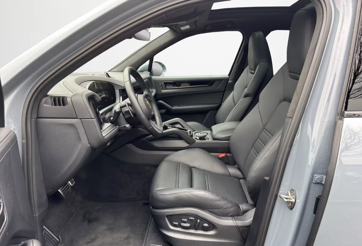 Porsche Cayenne GTS* HEAD-UP* PANO* DISTR* MEMORY* KEYLESS* BOSE* , снимка 10 - Автомобили и джипове - 54451756