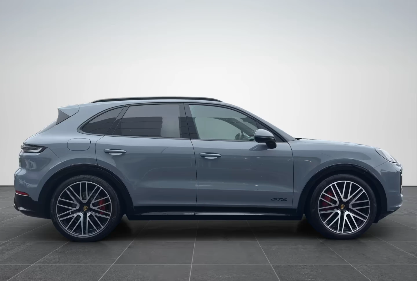 Porsche Cayenne GTS* HEAD-UP* PANO* DISTR* MEMORY* KEYLESS* BOSE* , снимка 4 - Автомобили и джипове - 54451756