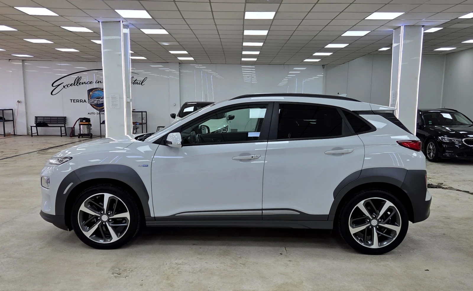 Hyundai Kona 64KWh/Premium/SOH100%, снимка 5 - Автомобили и джипове - 54530221