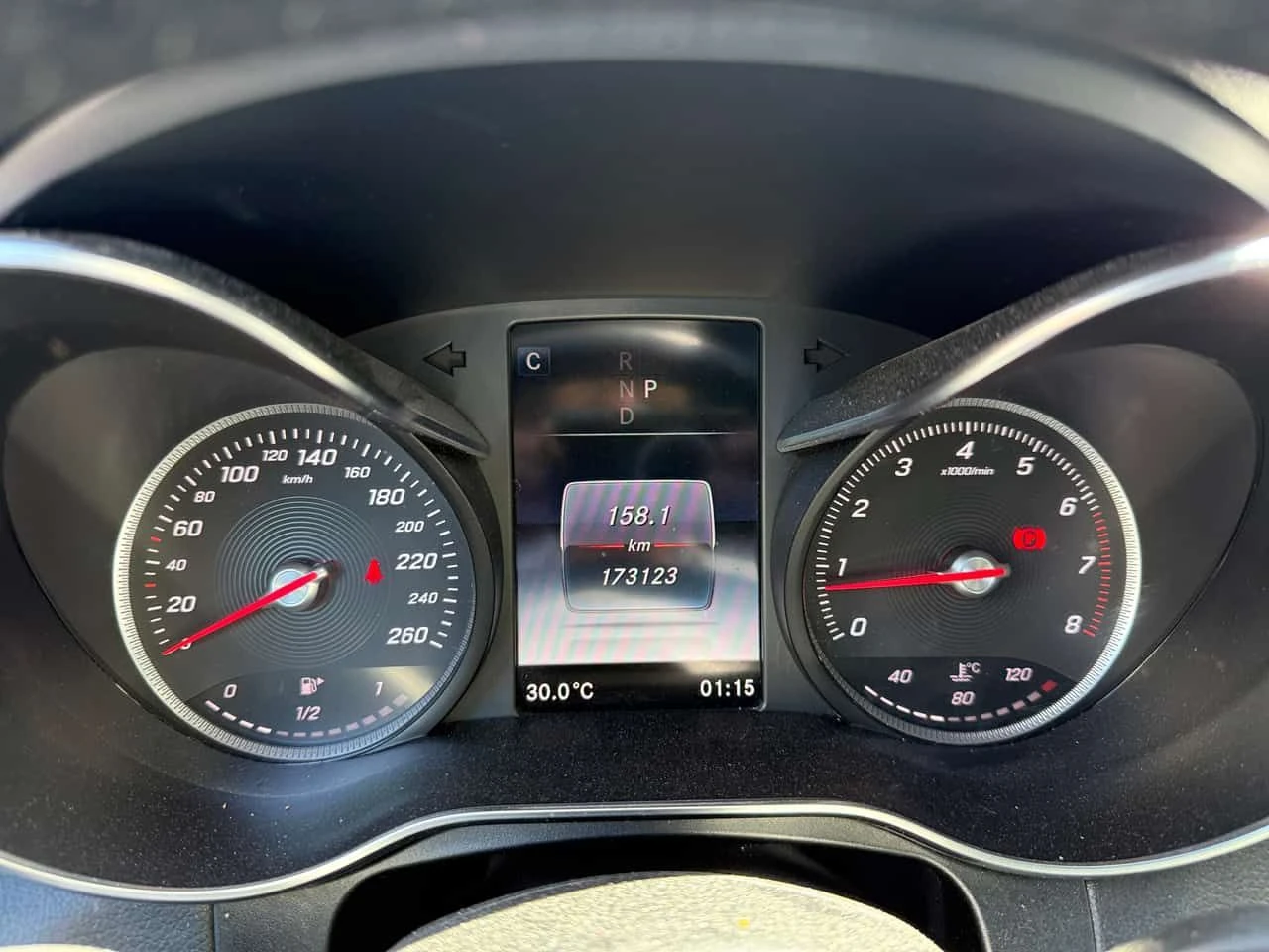 Mercedes-Benz GLC * 300 * АВТОКРЕДИТ БЕЗ ПЪРВОНАЧАЛНА ВНОСКА, снимка 11 - Автомобили и джипове - 54813448