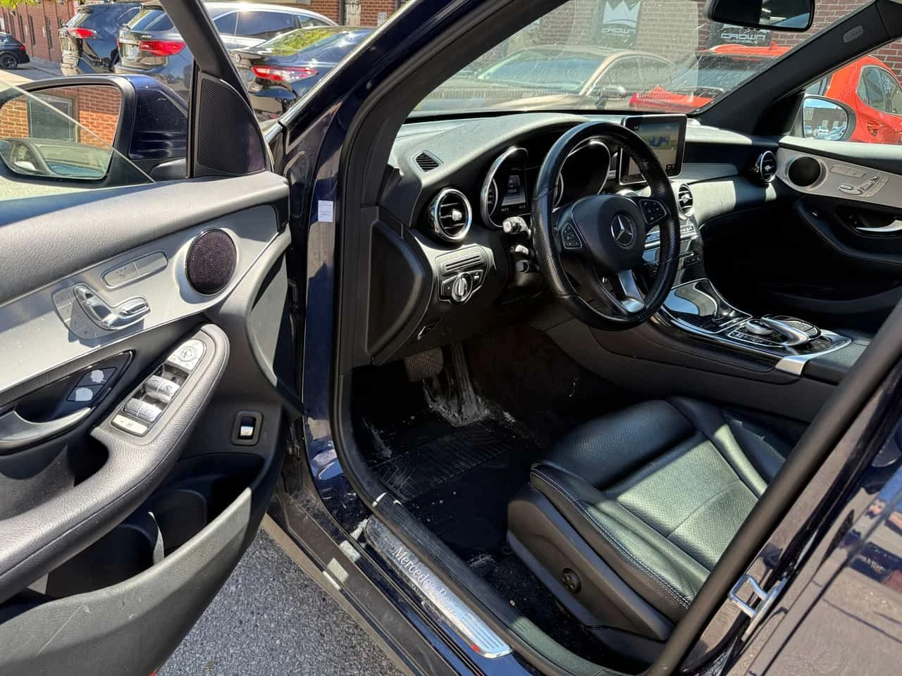 Mercedes-Benz GLC * 300 * АВТОКРЕДИТ БЕЗ ПЪРВОНАЧАЛНА ВНОСКА, снимка 8 - Автомобили и джипове - 54813448
