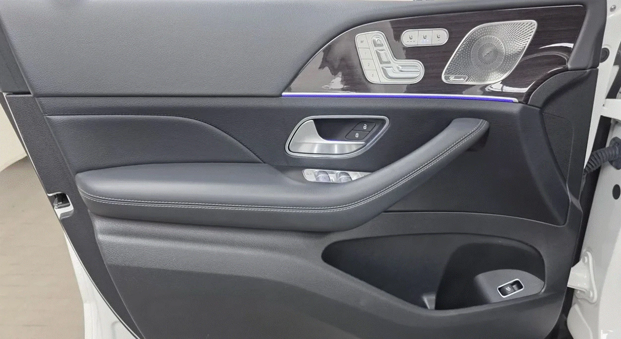Mercedes-Benz GLE 400 D/AMG/BURMESTER/HEAD UP/ОБДУХВАНЕ/, снимка 13 - Автомобили и джипове - 55423820
