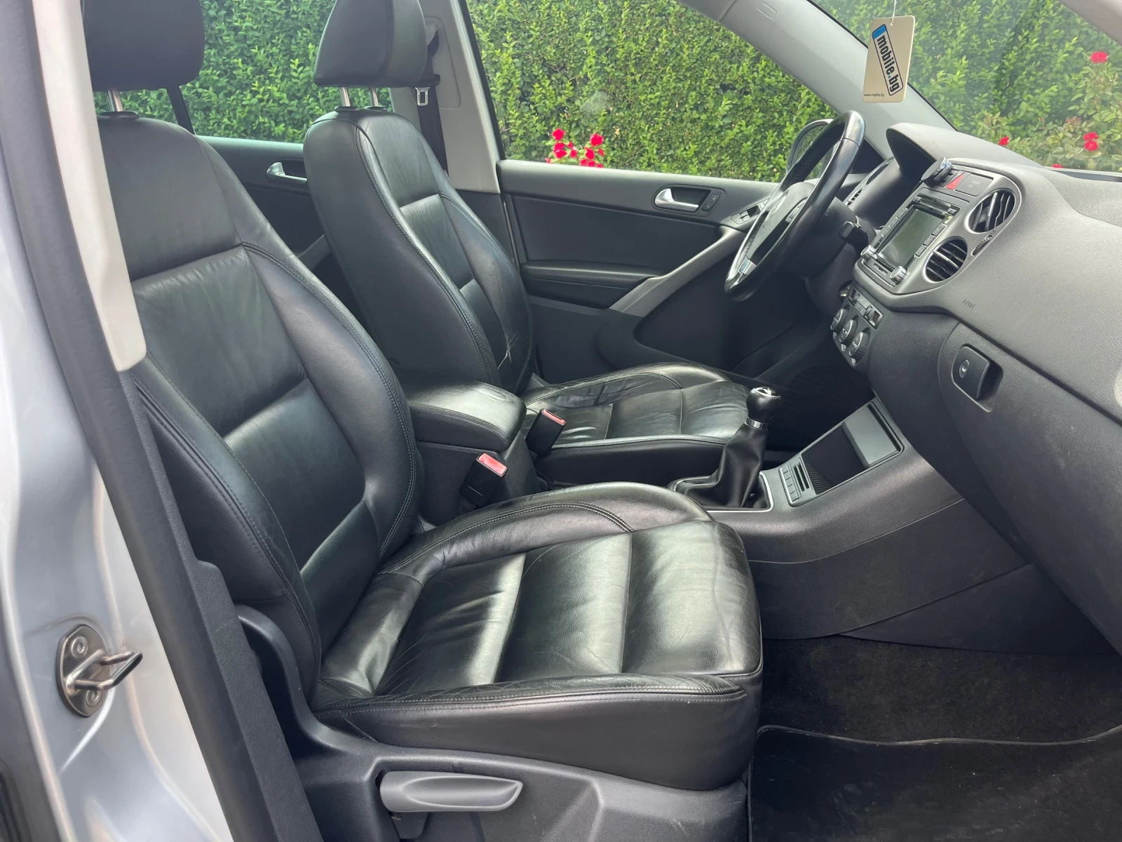 VW Tiguan 2.0TDI Highline Panorama, снимка 13 - Автомобили и джипове - 55573897