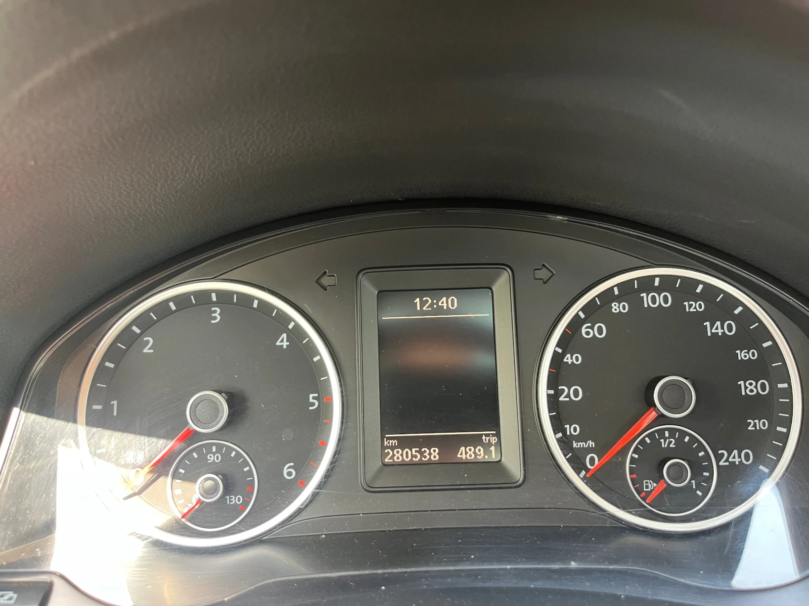 VW Tiguan 2.0TDI Highline Panorama, снимка 8 - Автомобили и джипове - 55573897
