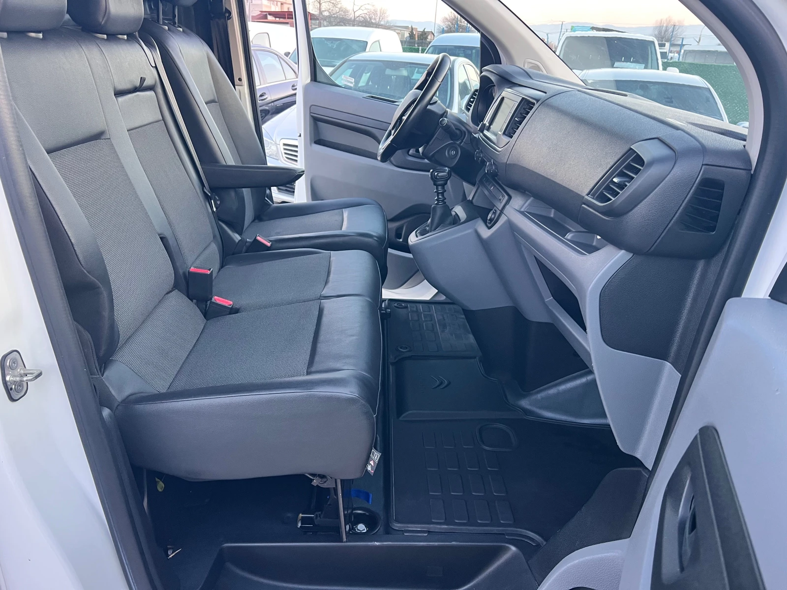 Citroen Jumpy 2.0 HDI XL, снимка 11 - Бусове и автобуси - 53976672