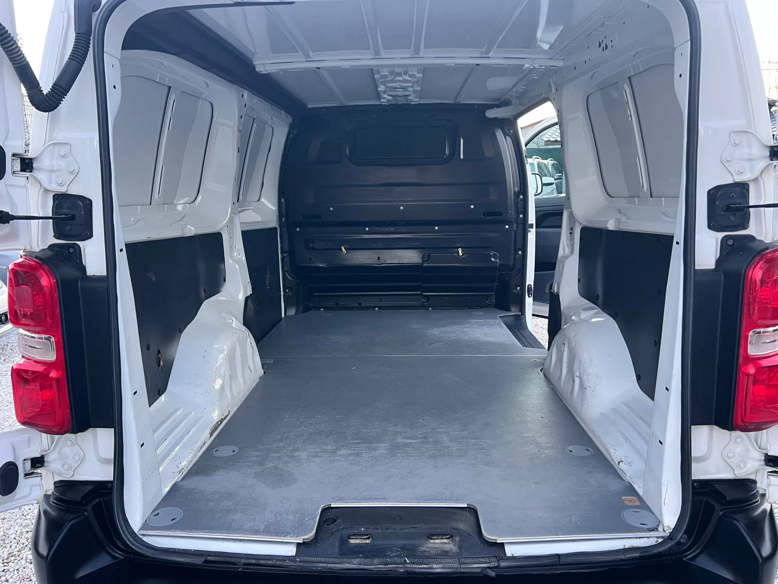 Citroen Jumpy 2.0 HDI XL, снимка 14 - Бусове и автобуси - 53976672